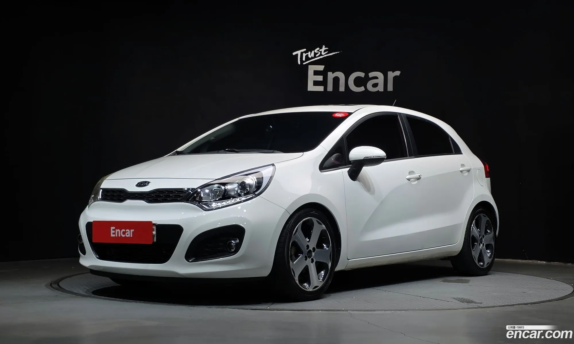 Kia Pride 2012 KNADR513BCS774087 — 2