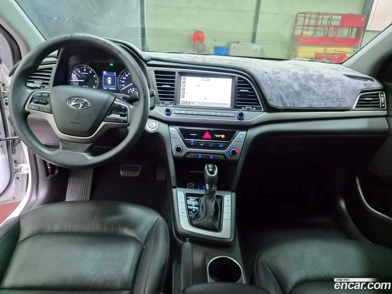 Hyundai Elantra AD 2017 — 7
