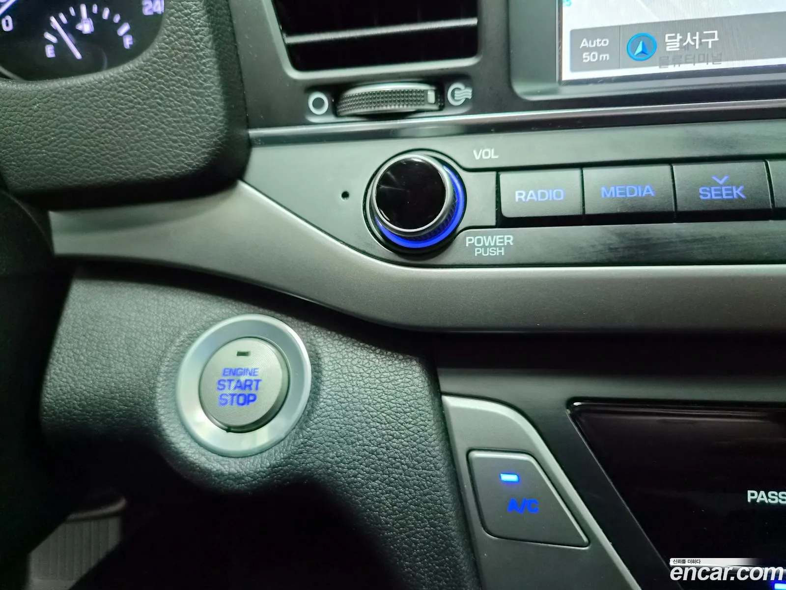 Hyundai Elantra AD 2017 — 3