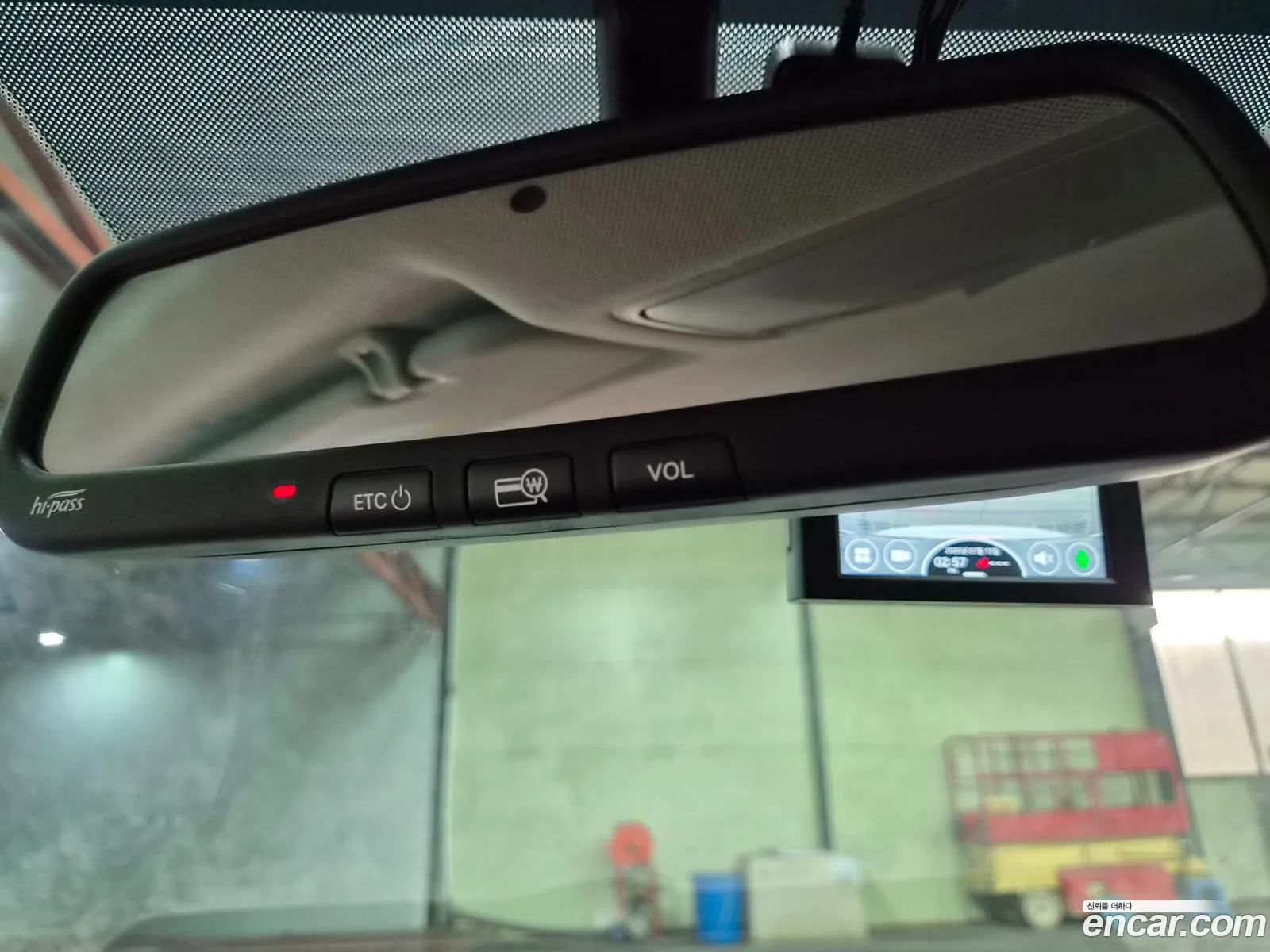 Hyundai Elantra AD 2017 — 14