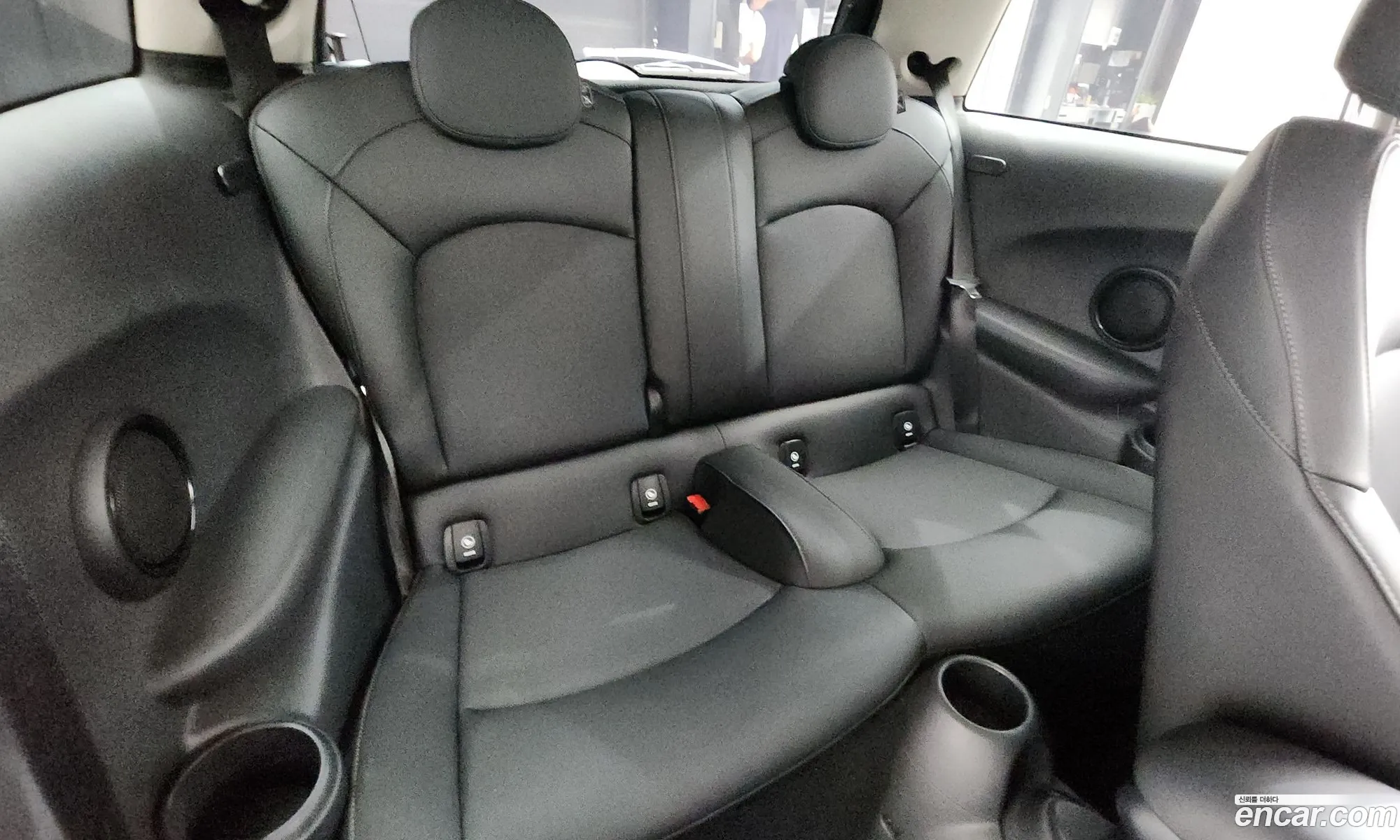 Mini Cooper 2020 — 15