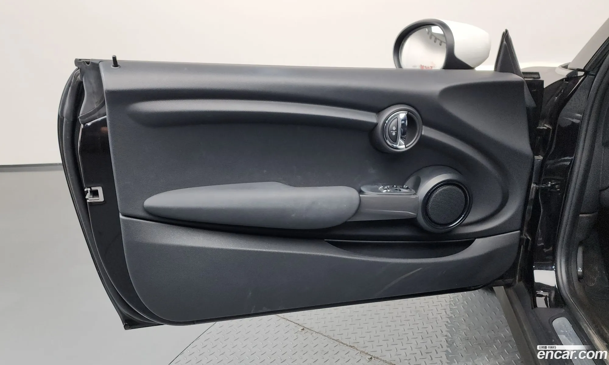 Mini Cooper 2020 — 8