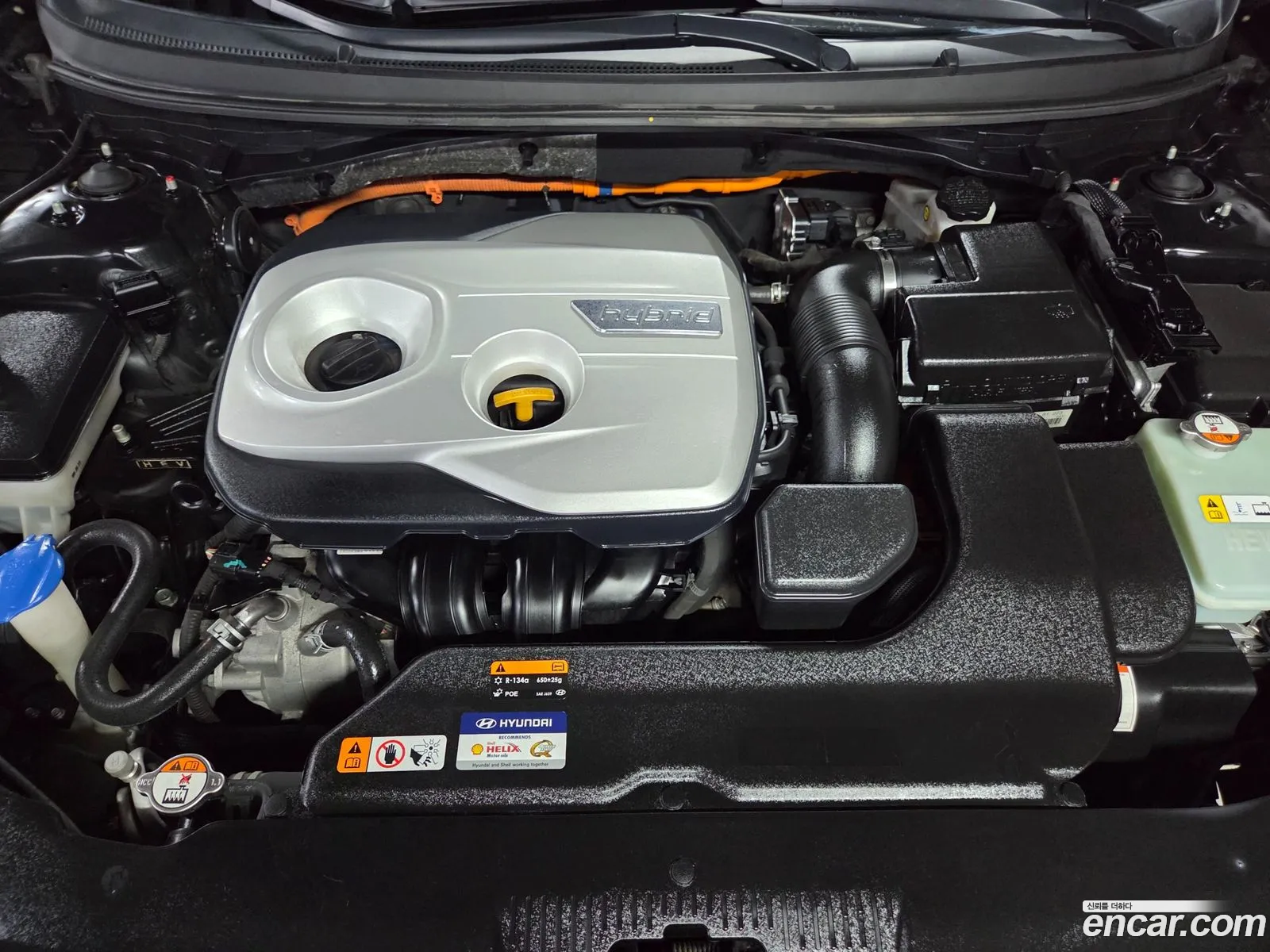 Hyundai LF Sonata Hybrid 2016 — 13