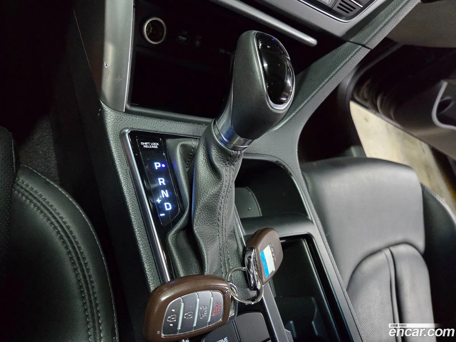 Hyundai LF Sonata Hybrid 2016 — 9