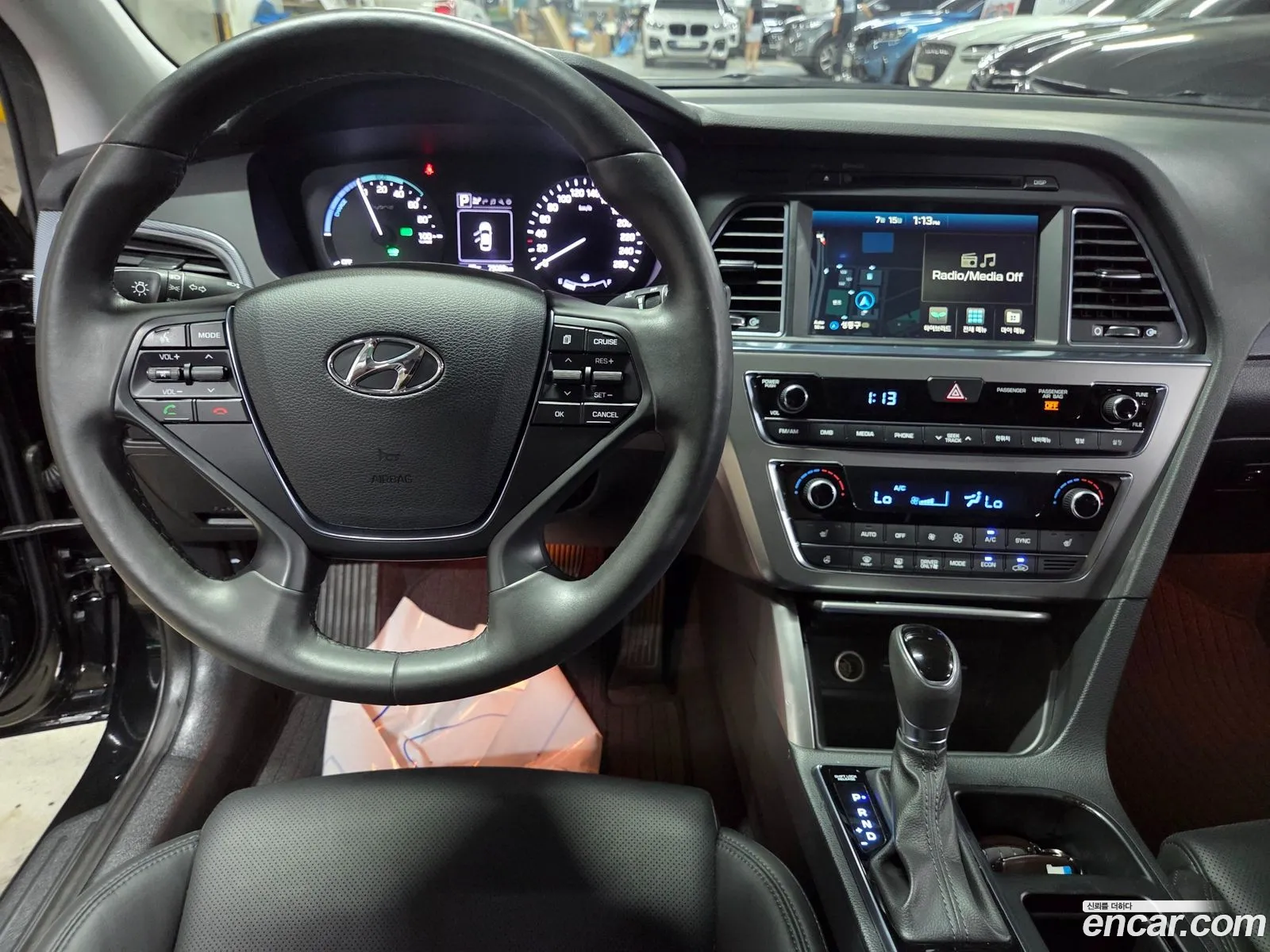 Hyundai LF Sonata Hybrid 2016 — 20