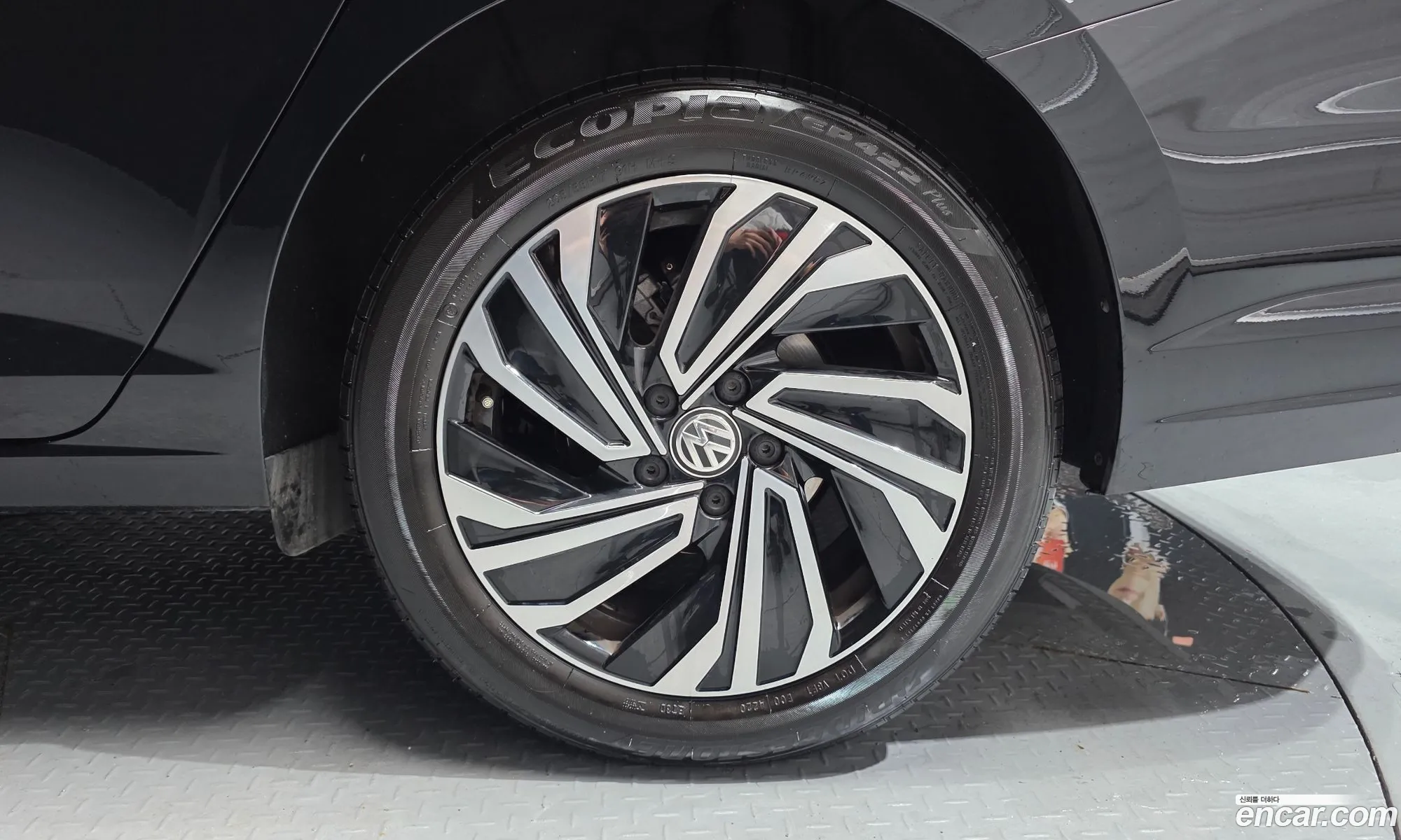 Volkswagen Jetta 7th Gen 2021 — 18