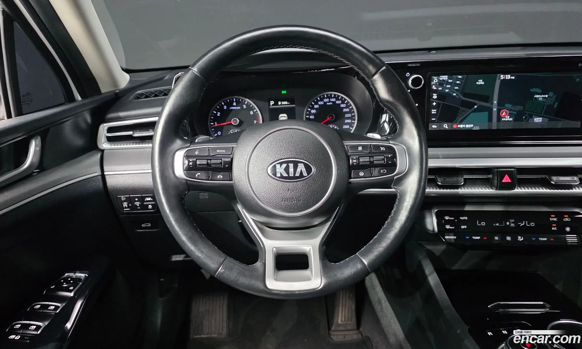 Kia K5 2021 KNAG241ABMA125322 — 10
