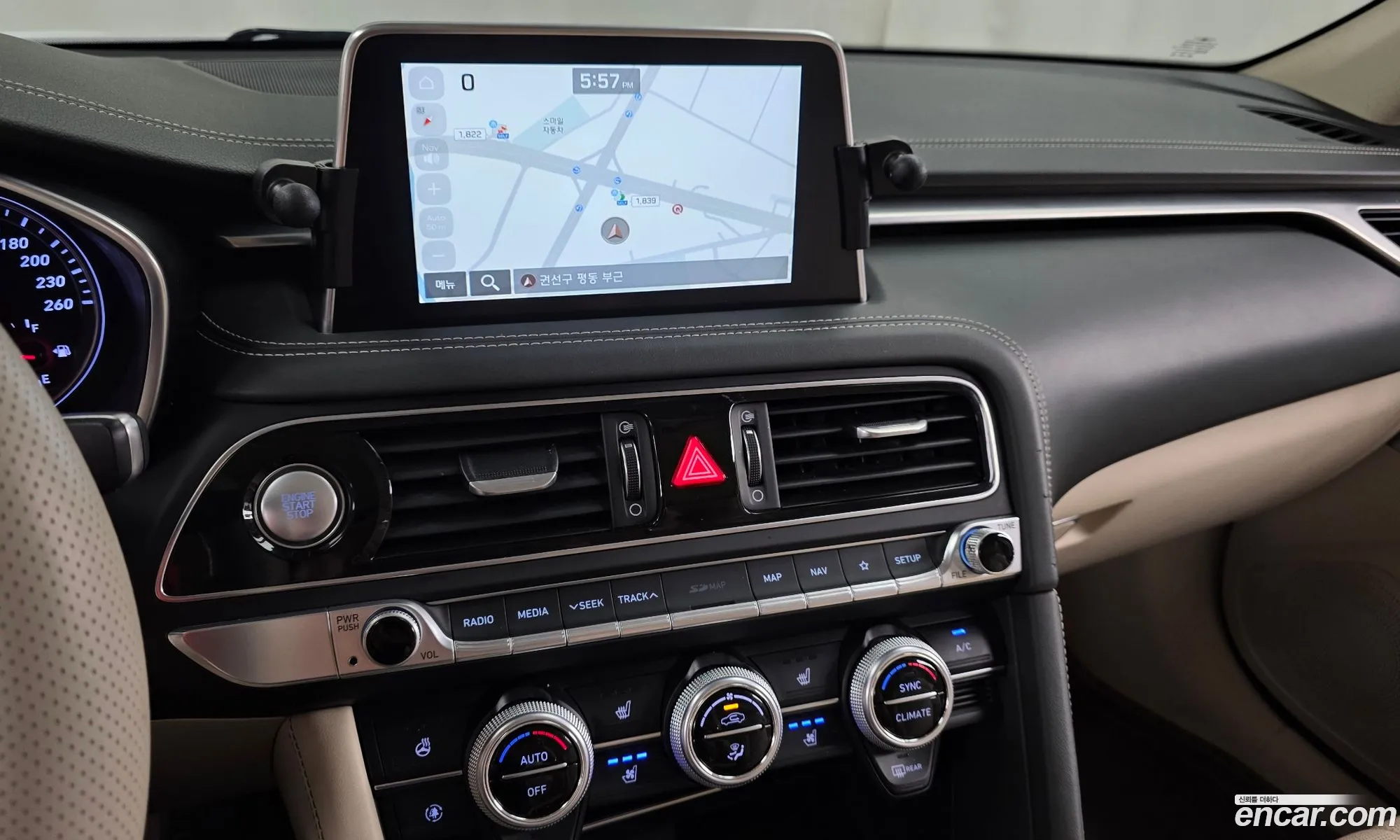 Genesis G70 2018 KMTG441BDKU029387 — 20