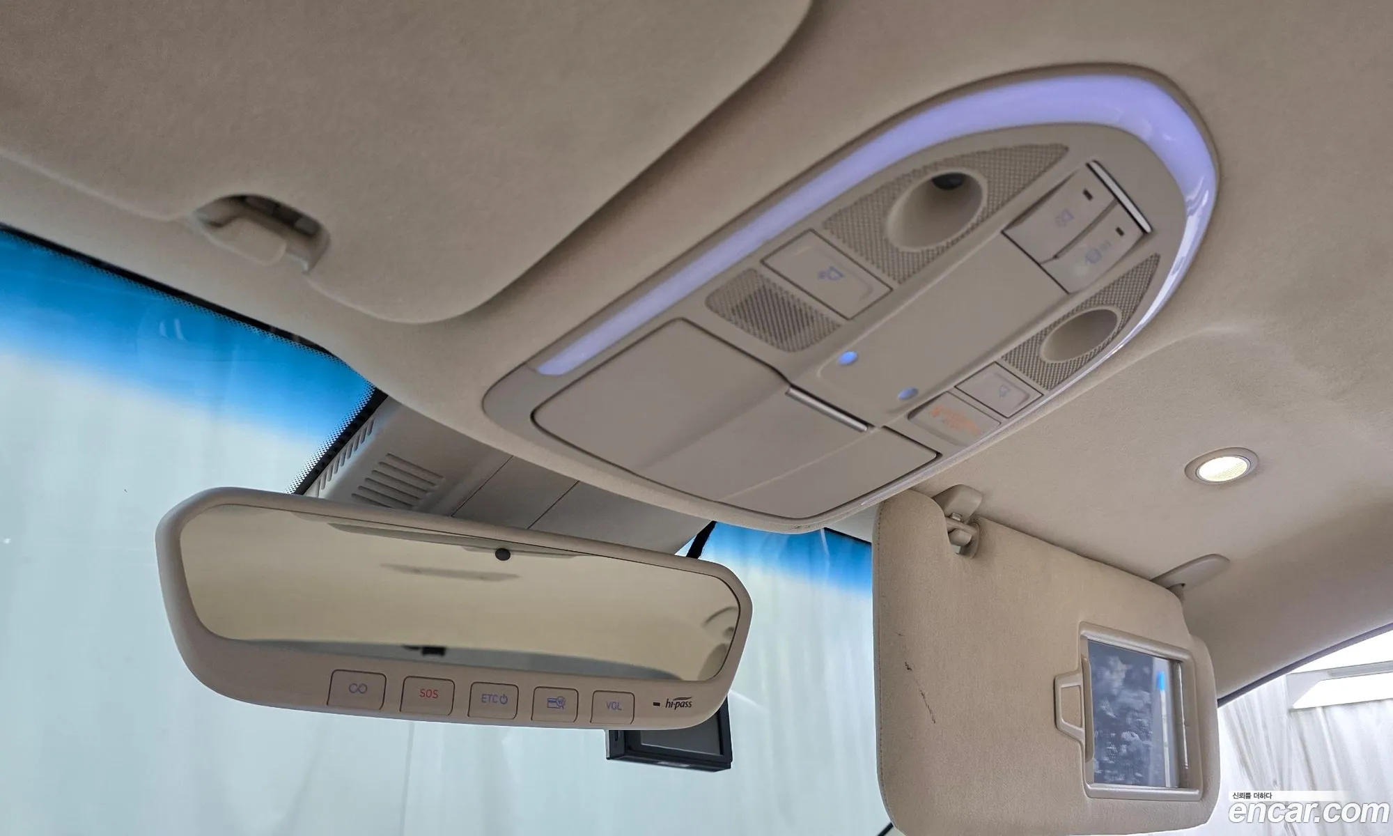 Genesis G70 2018 KMTG441BDKU029387 — 4