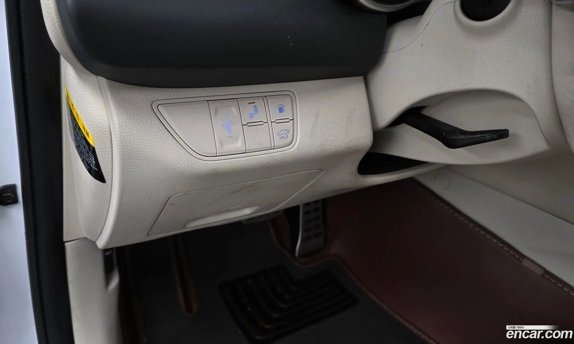 Genesis G70 2018 KMTG441BDKU029387 — 9
