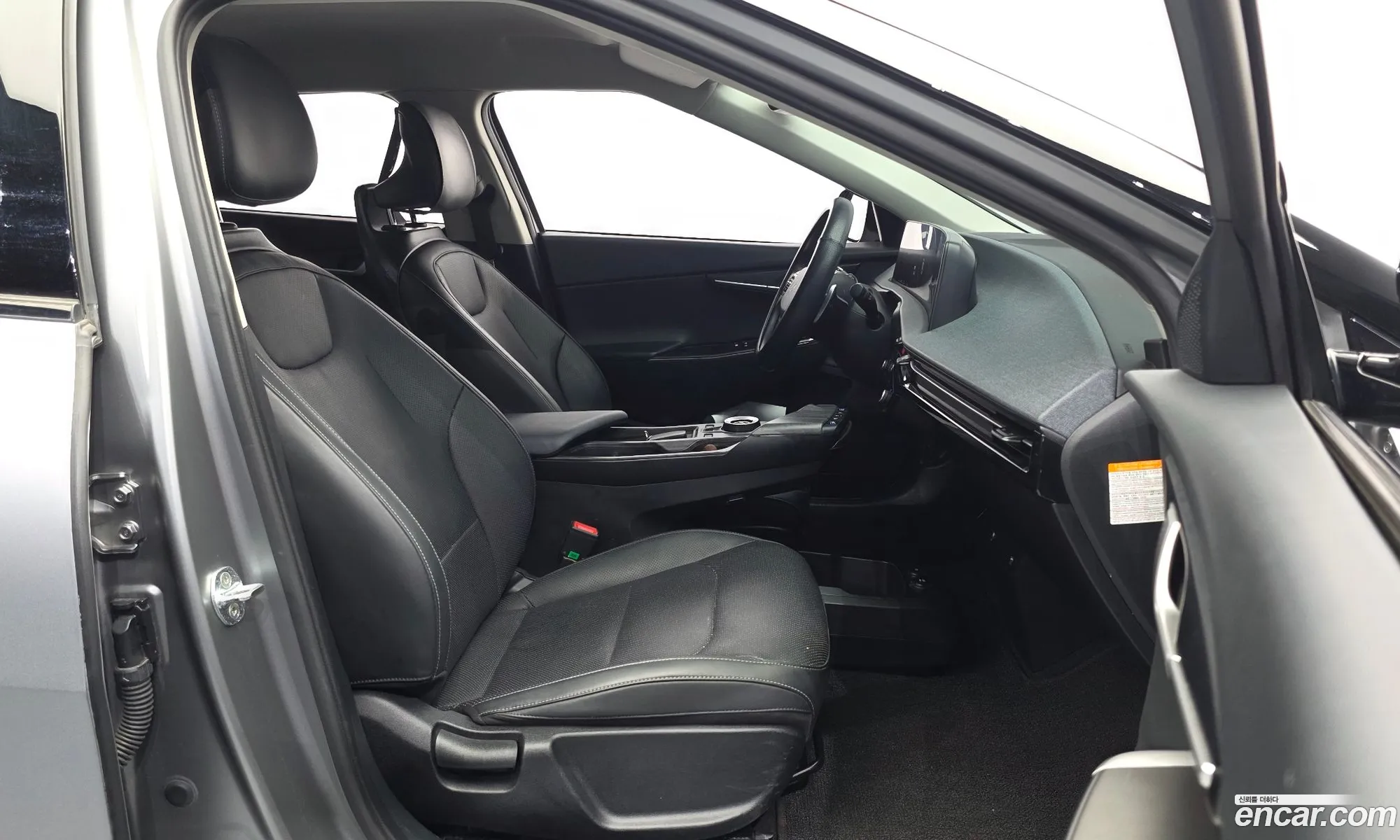 Kia EV6 2022 KNAC281BFNA084225 — 28