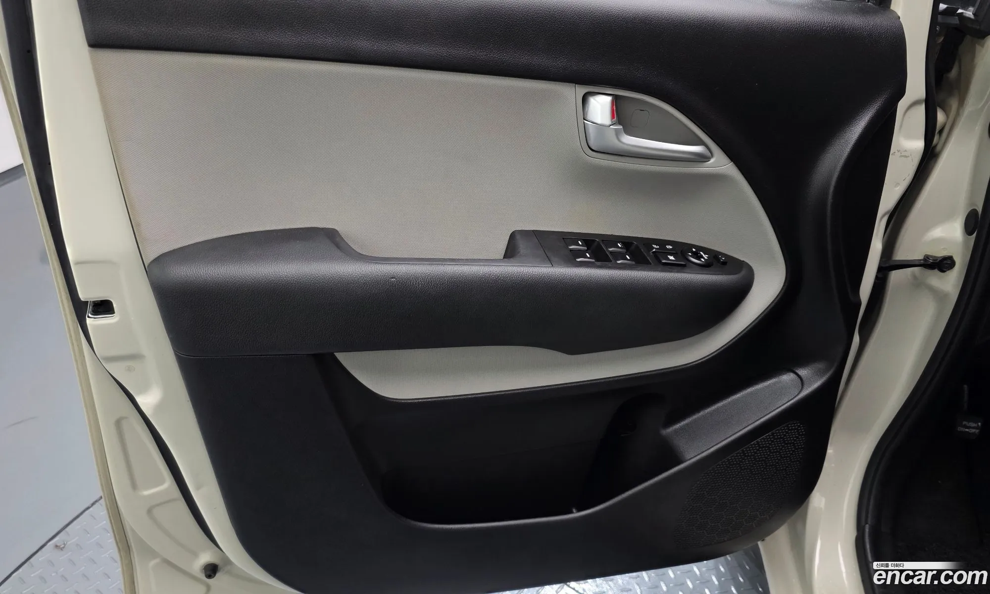 Kia Ray 2013 KNACH811BDT058645 — 17