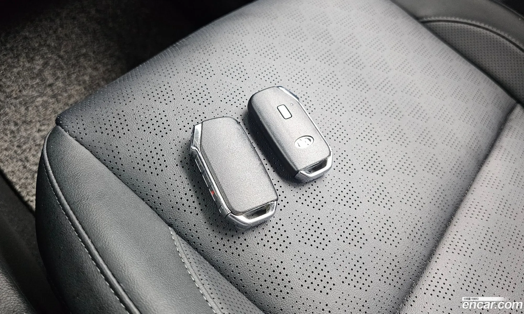 Kia Seltos 2019 KNAER812GLK021923 — 12