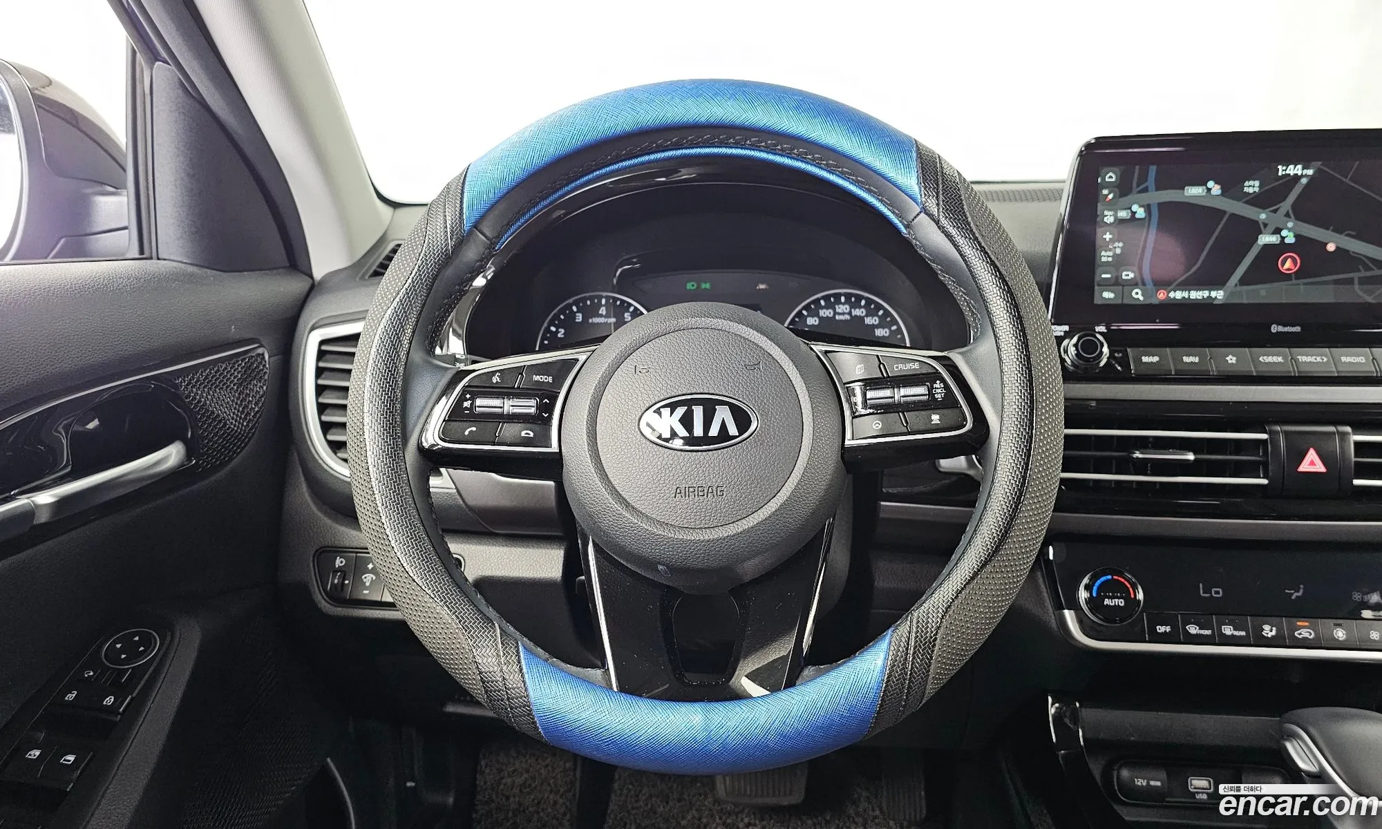Kia Seltos 2019 KNAER812GLK021923 — 17