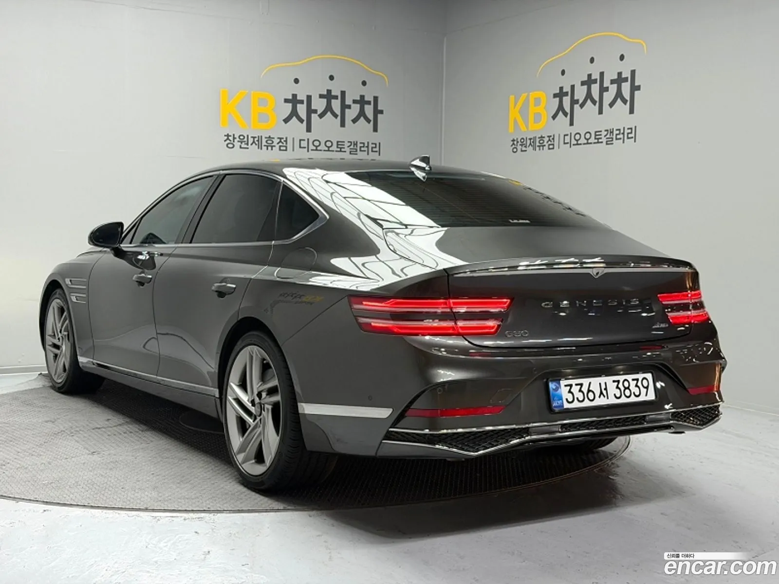 Genesis G80 2024 — 10