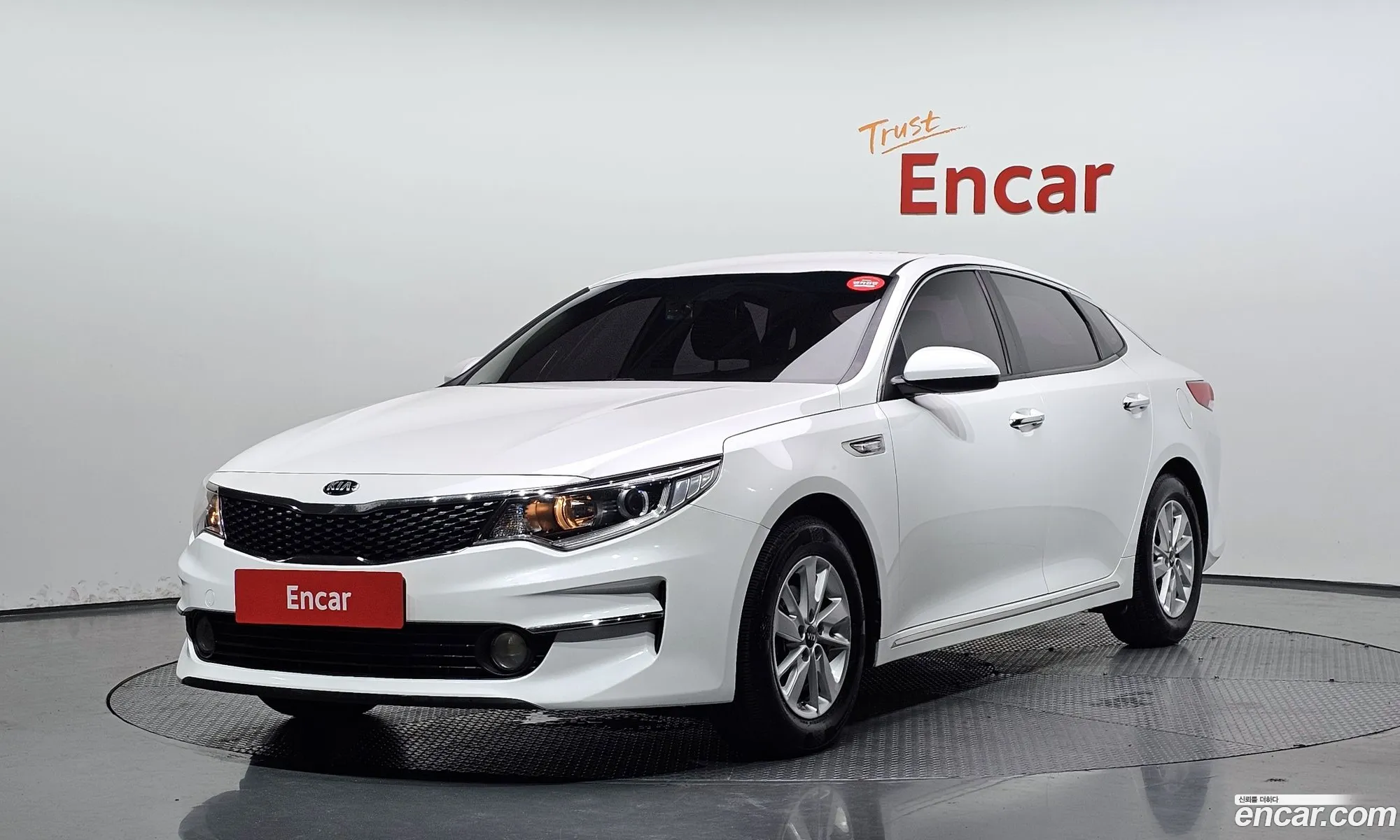 Kia K5 2017 — 18