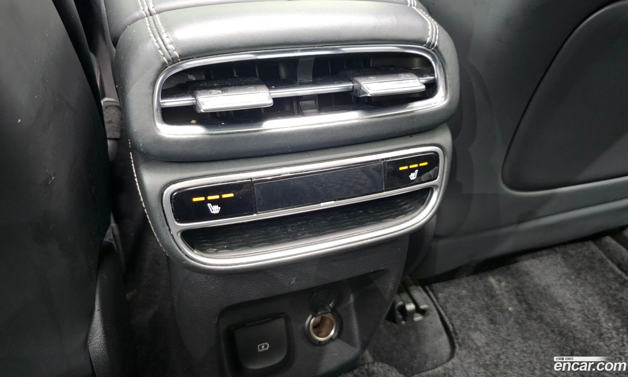Genesis GV80 2020 KMTHA81BDLU027085 — 4