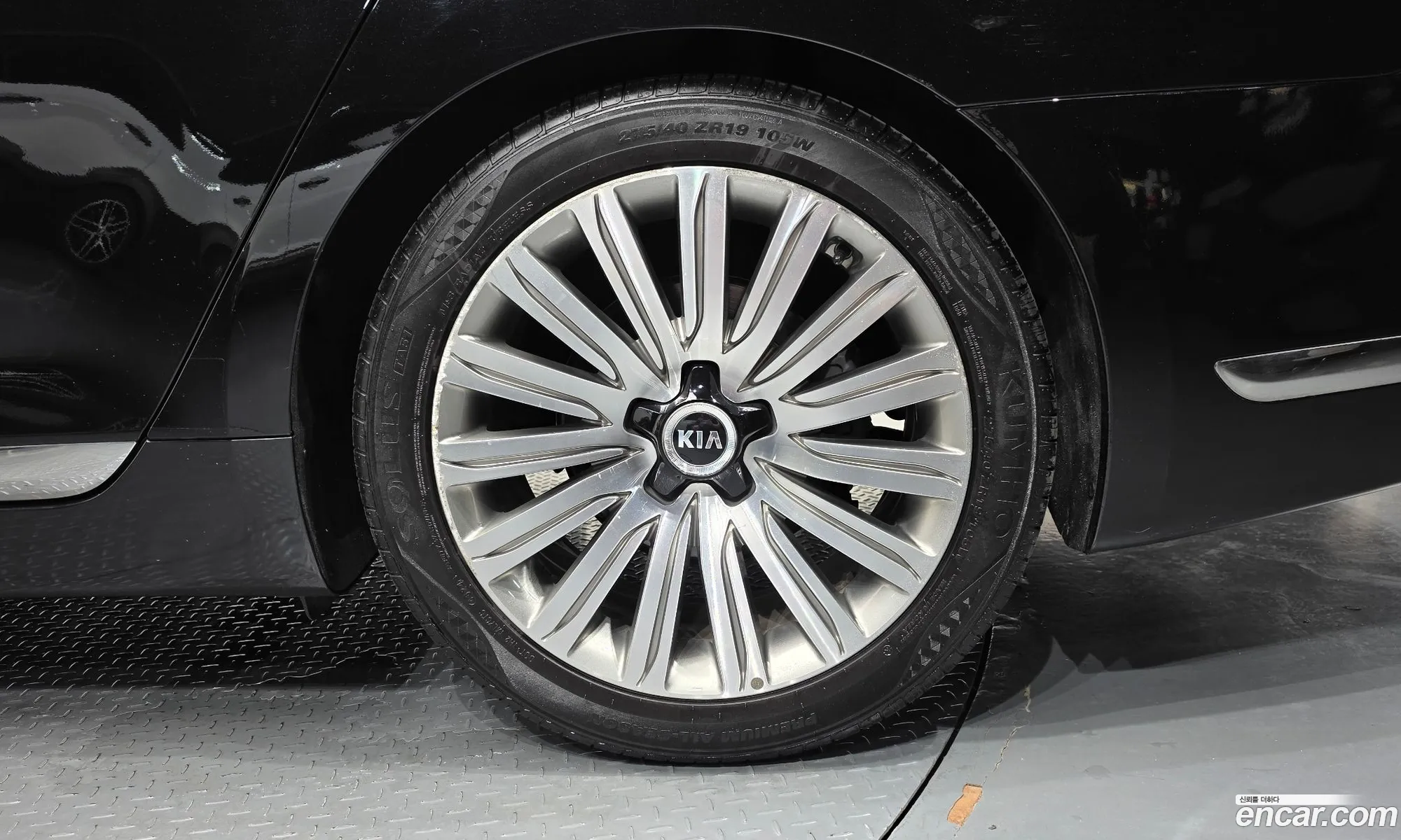 Kia K9 2014 KNALU411BES020729 — 18