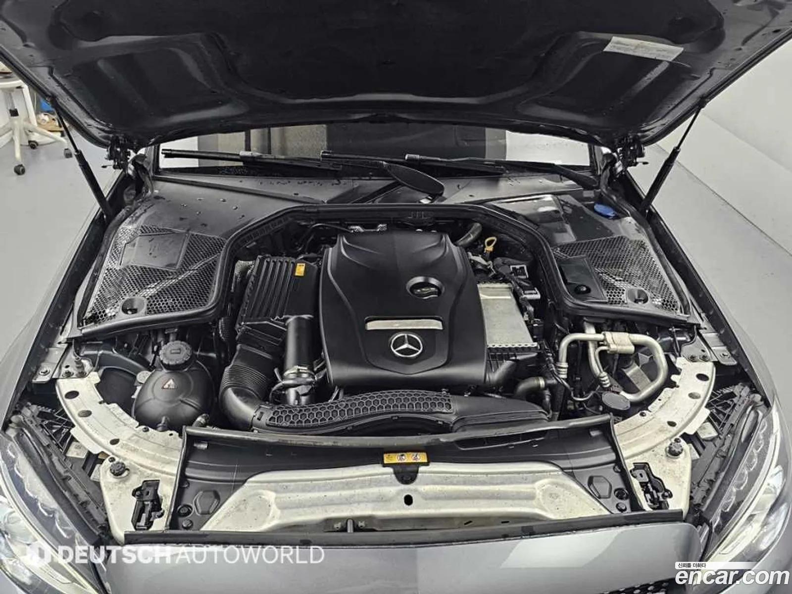 Mercedes-Benz C-Class W205 2018 — 12