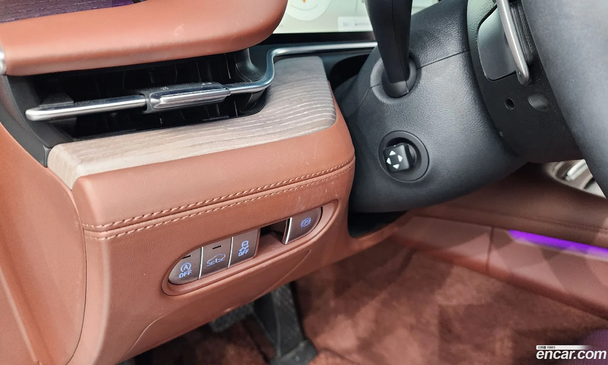 Genesis G90 2022 KMTFA41DDNU015242 — 10