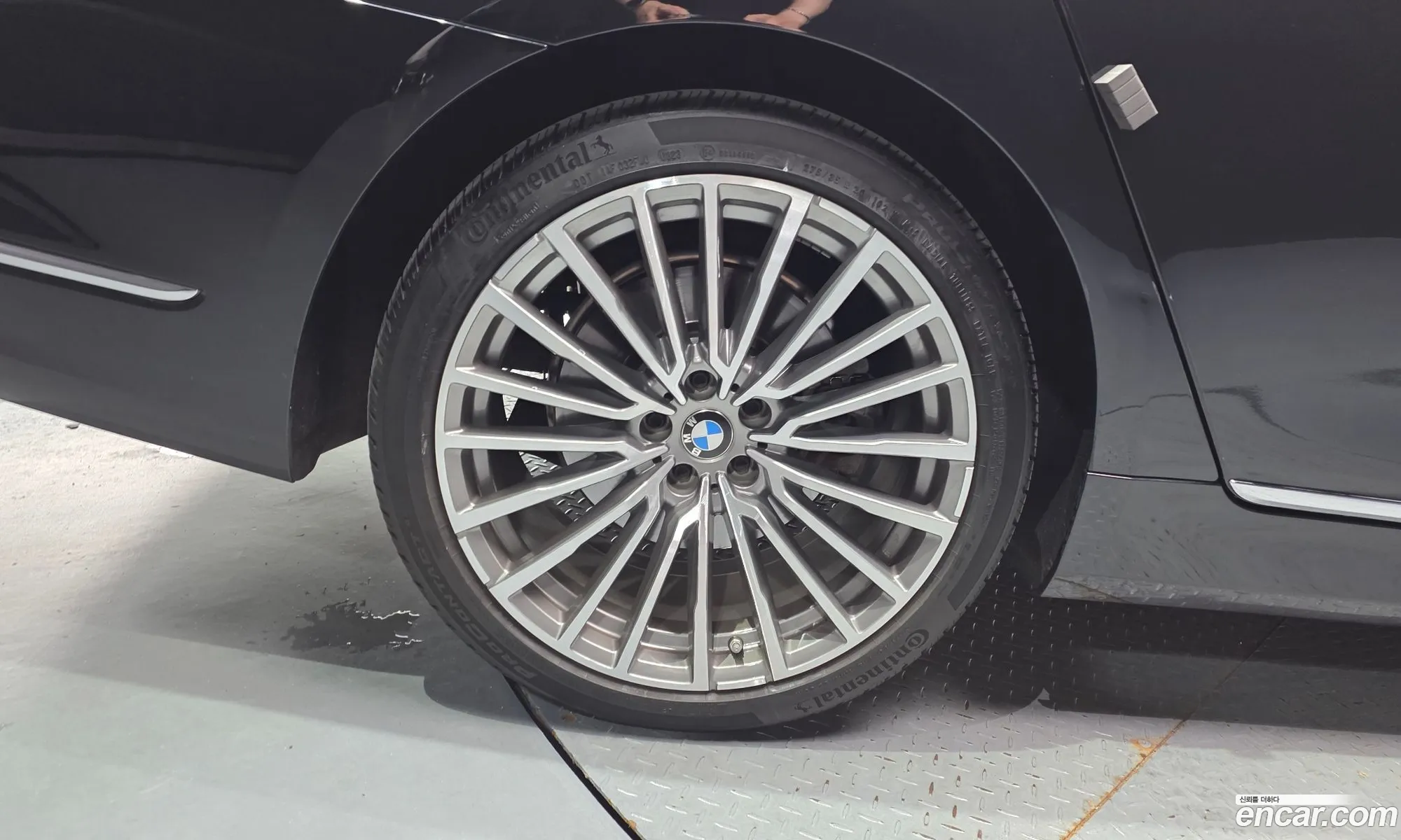 BMW 7 Series 2021 11111111111111111 — 7