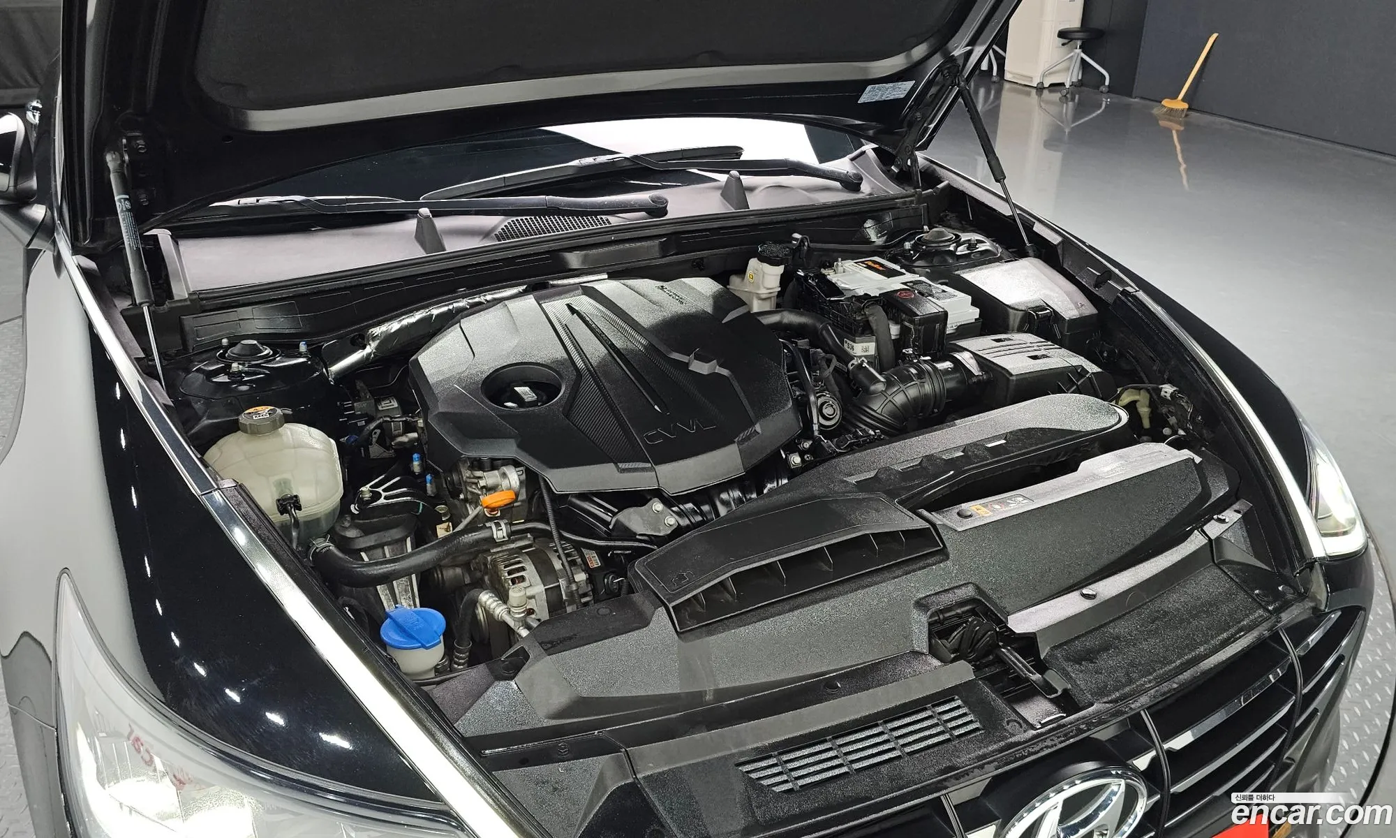 Hyundai Sonata 2019 KMHL141EBLA033131 — 14