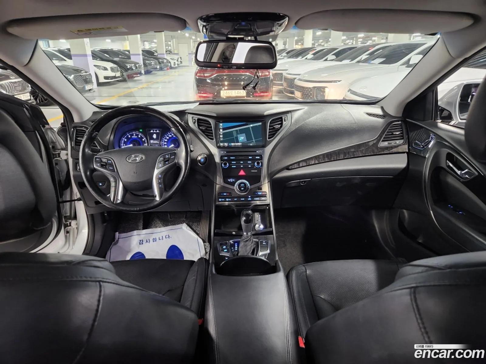 Hyundai Grandeur HG 2014 — 12