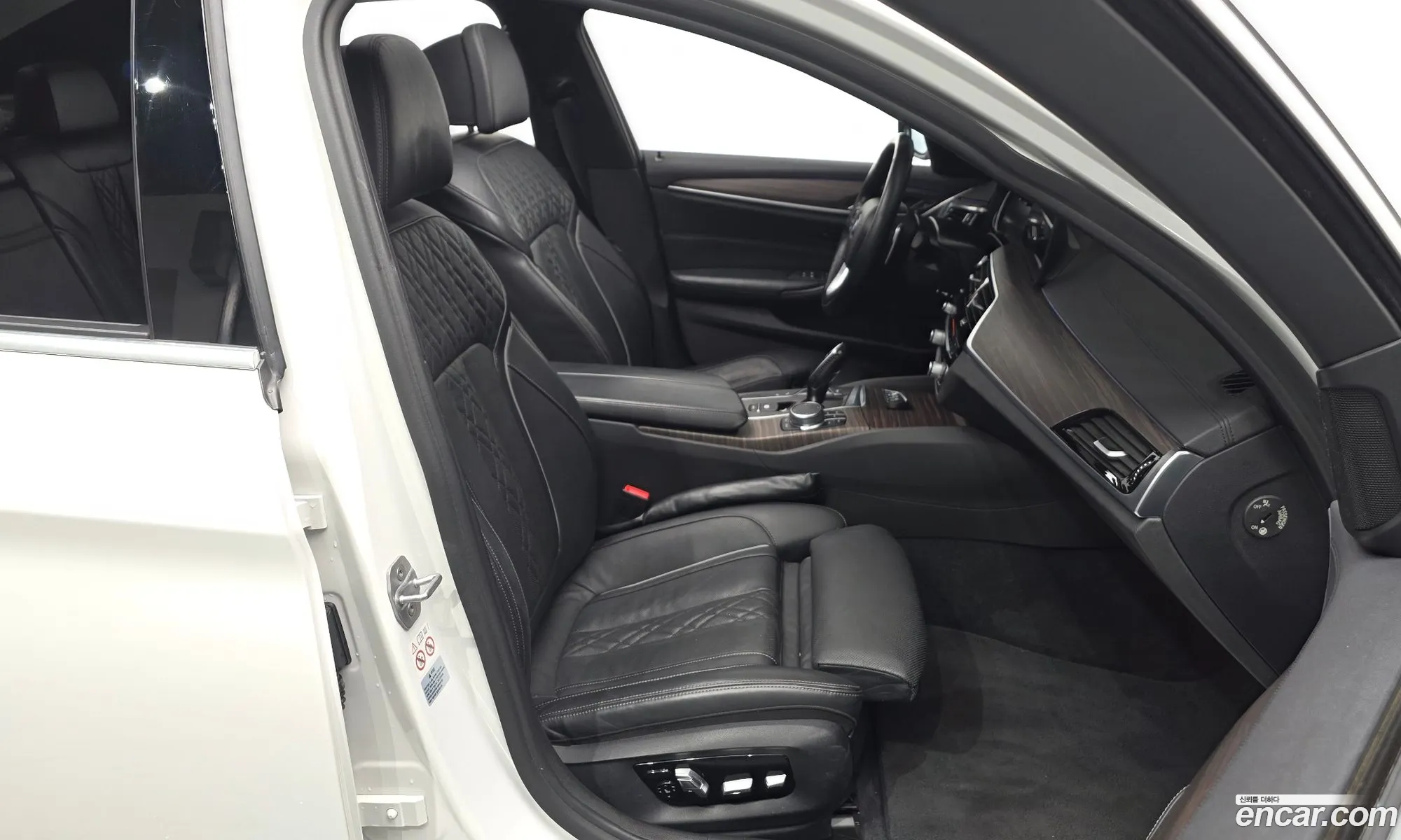 BMW 5 Series 2017 — 14