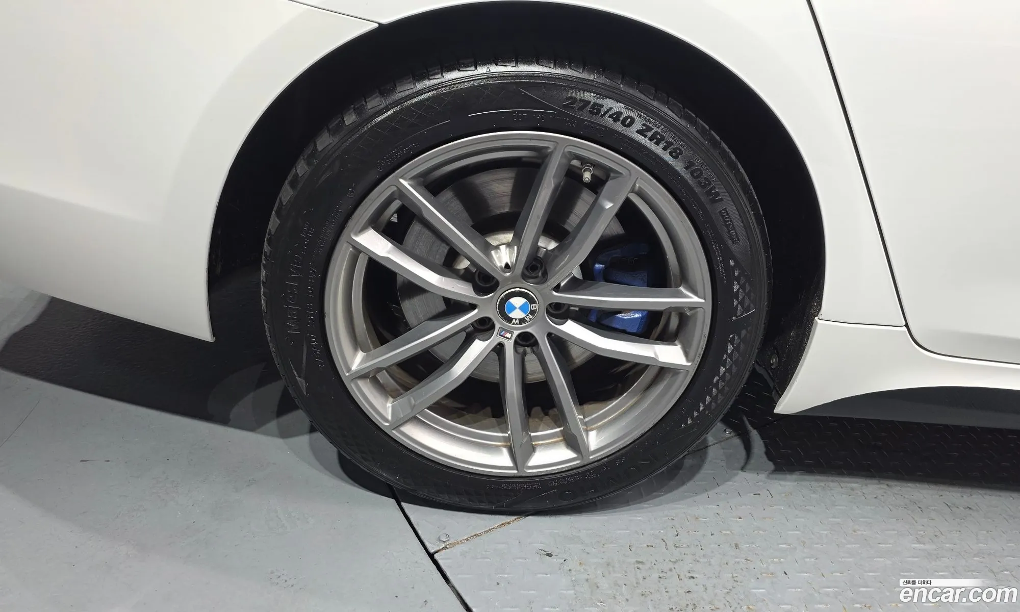 BMW 5 Series 2017 — 26