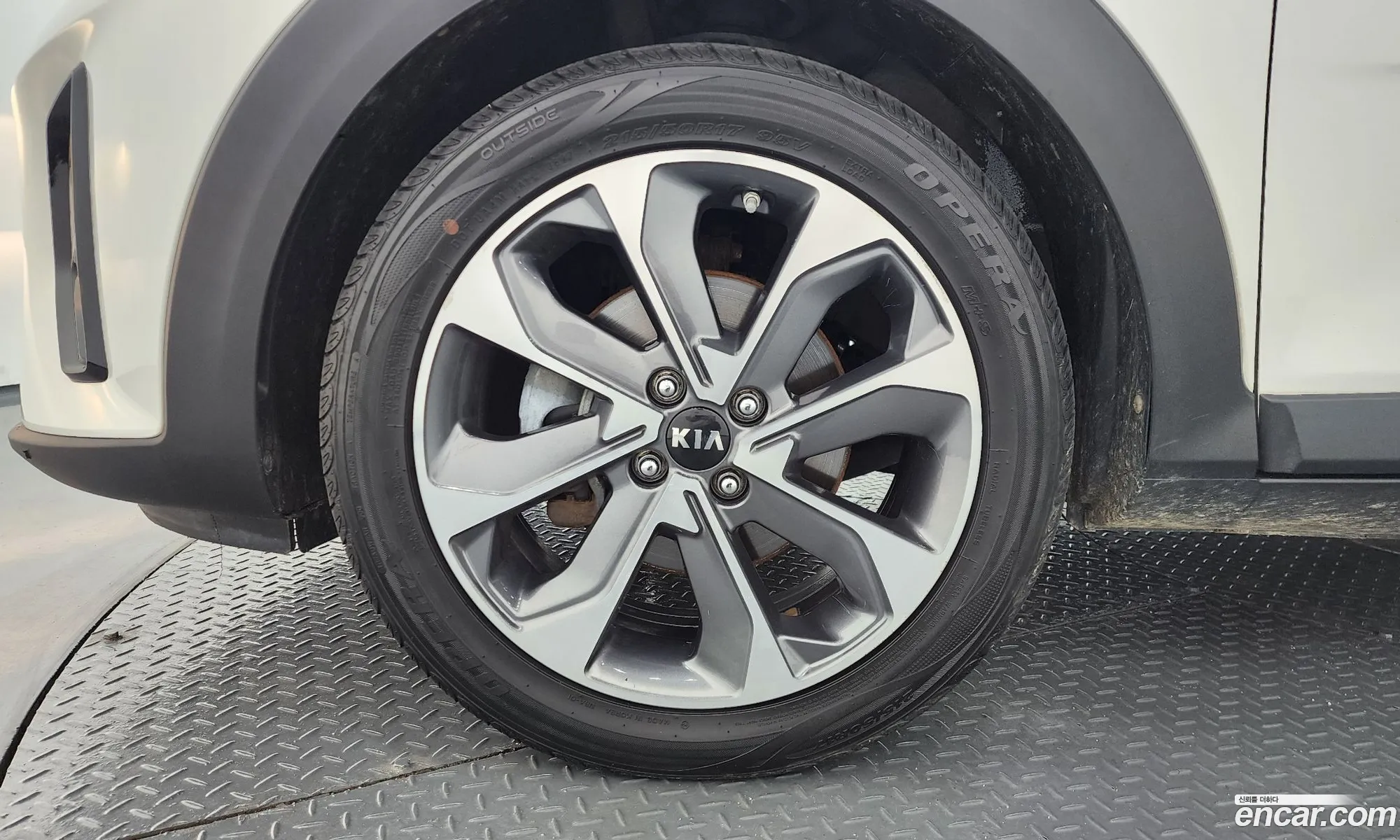 Kia Stonic 2018 KNADE815GJS211788 — 27
