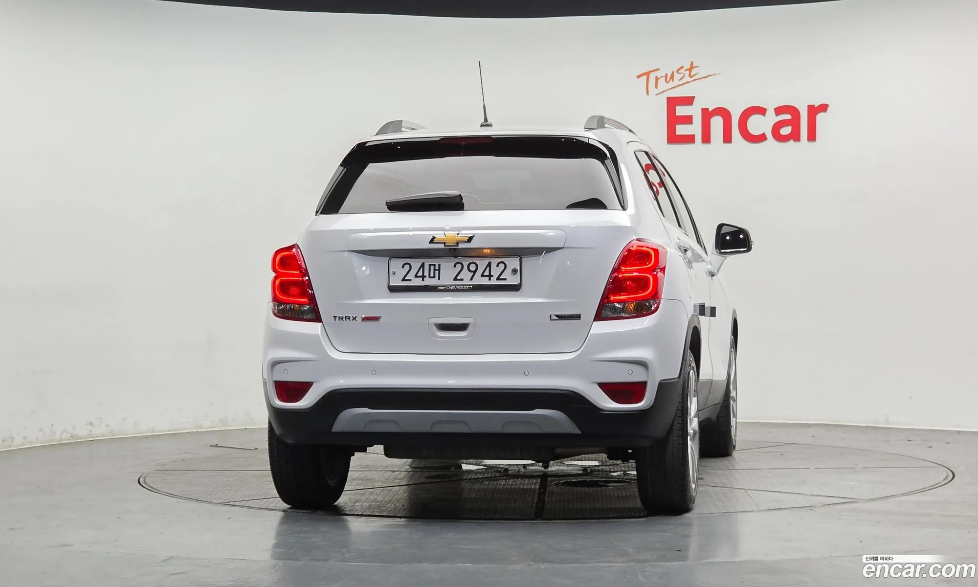 Chevrolet (GM Daewoo) Trax 2017 KLABA76BDJB503330 — 7