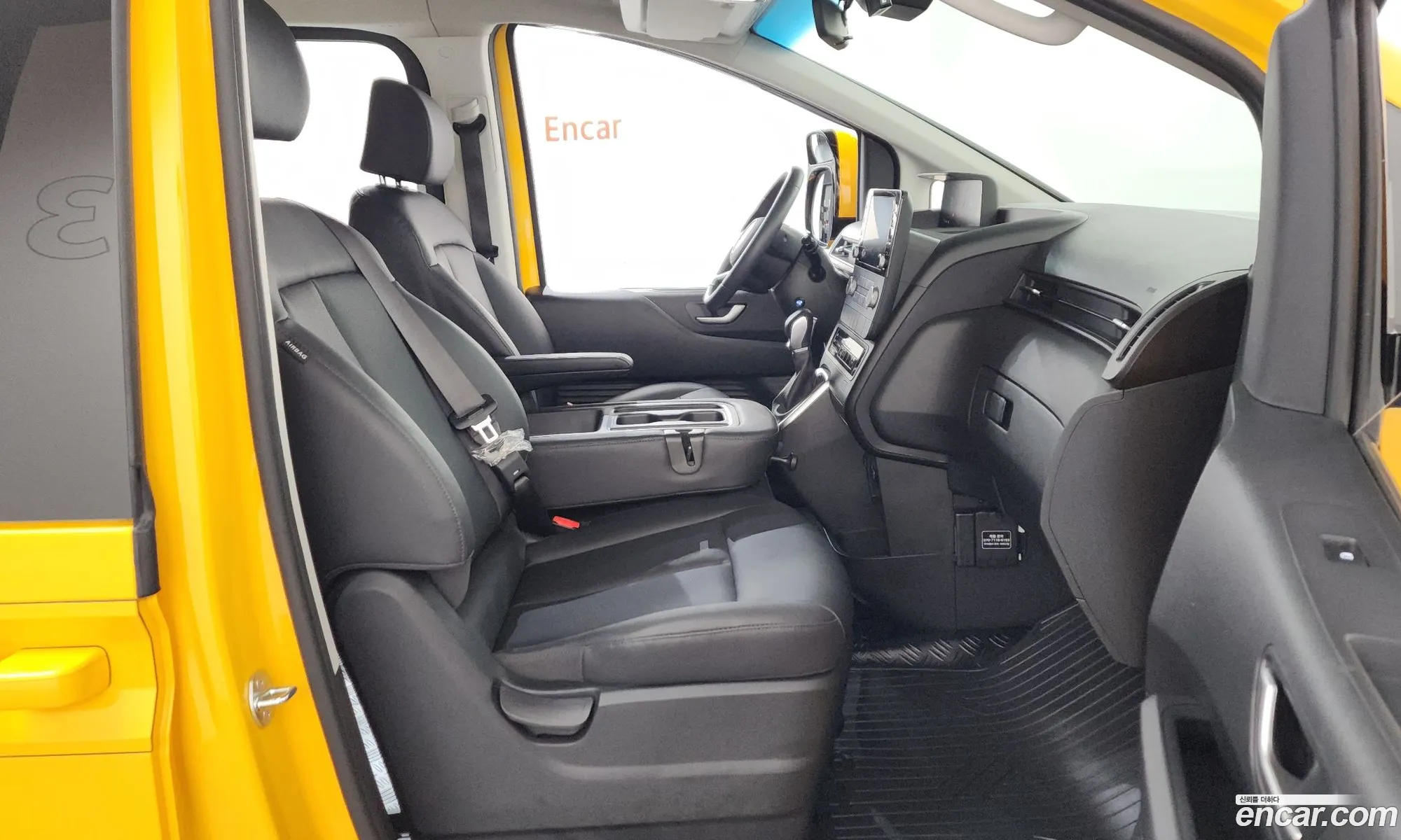 Hyundai Staria 2025 — 6