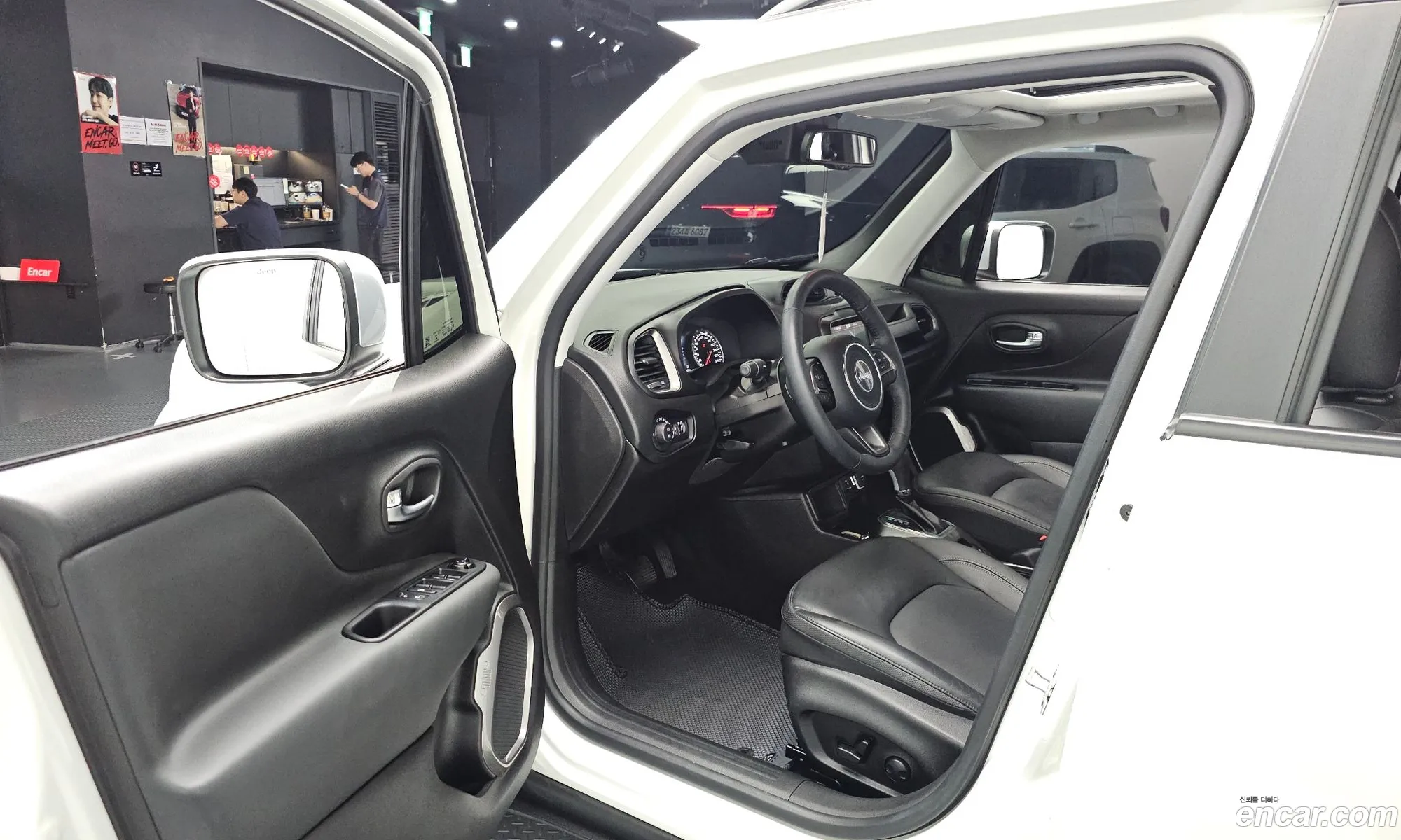 Jeep Renegade 2022 — 16