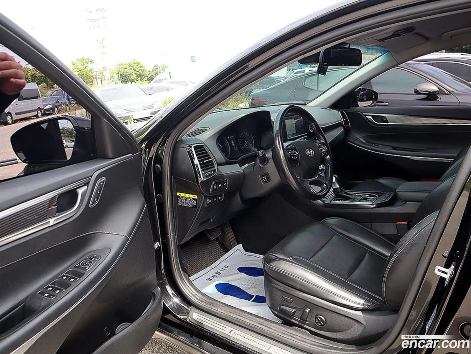 Hyundai Grandeur IG Hybrid 2017 — 3
