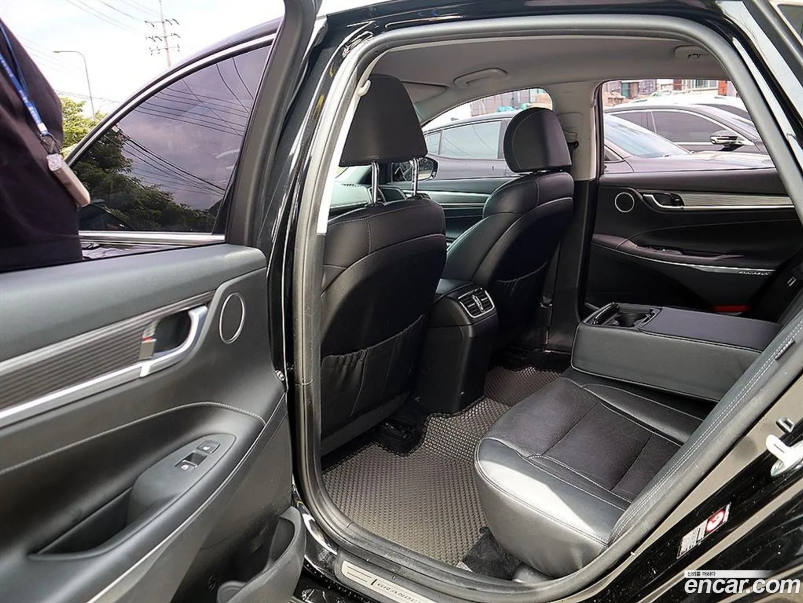 Hyundai Grandeur IG Hybrid 2017 — 6