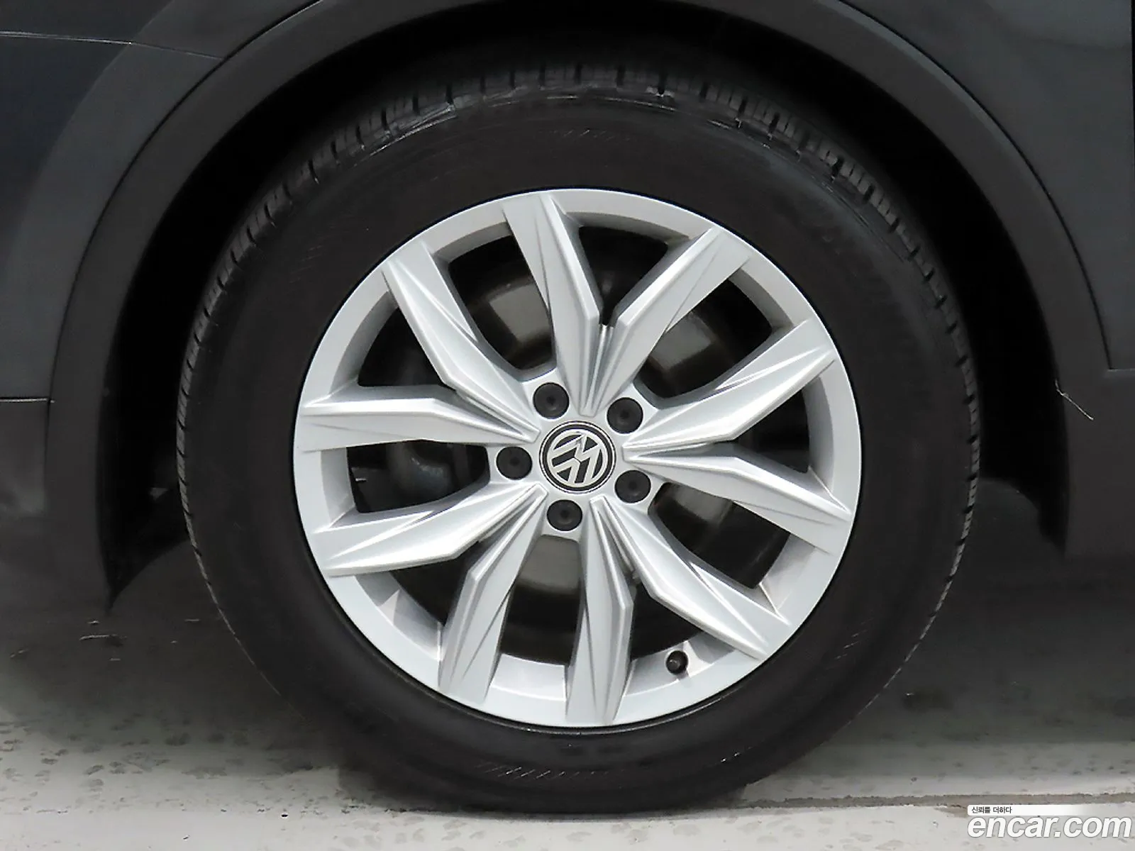 Volkswagen Tiguan 2020 — 13