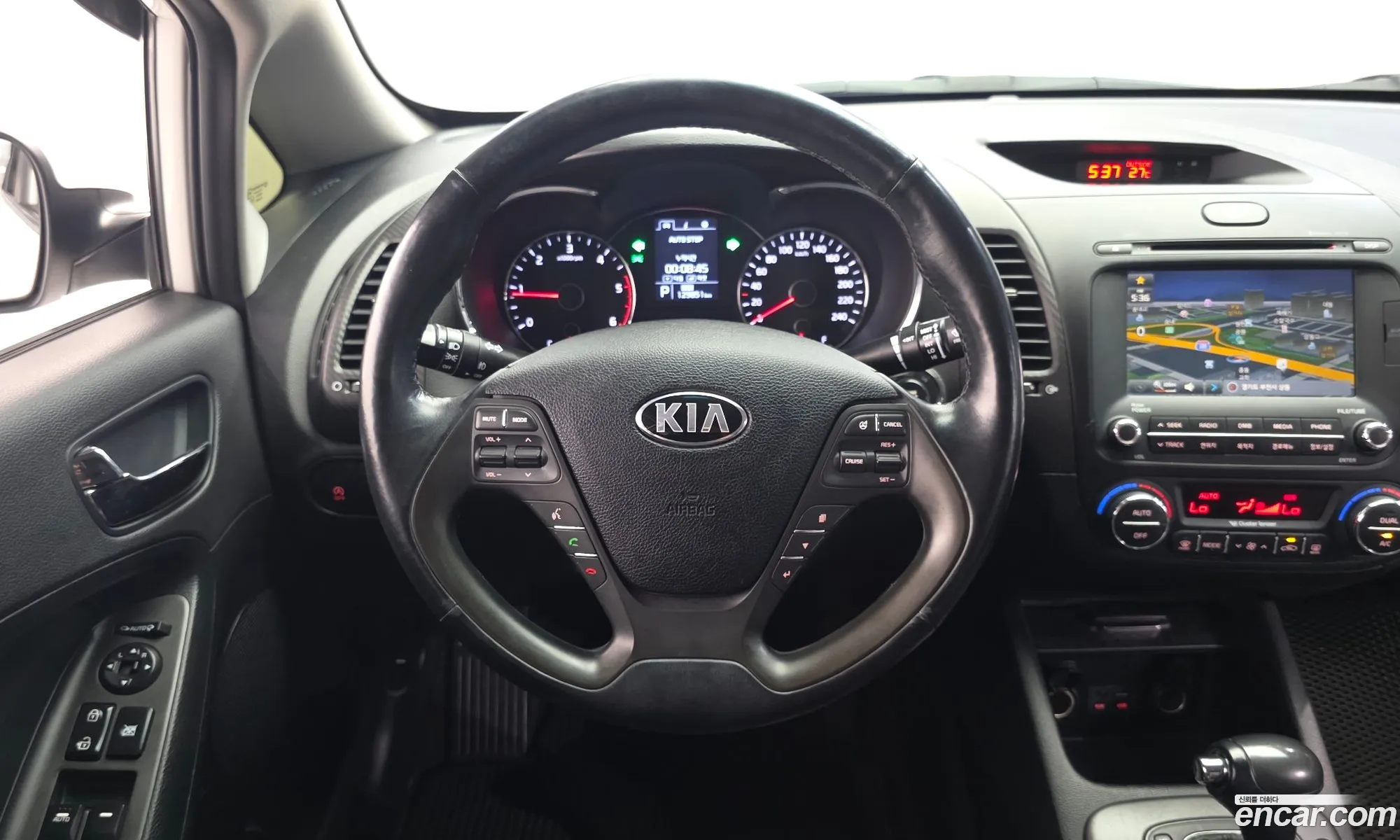 Kia K3 2015 KNAFK41BBFA457699 — 28