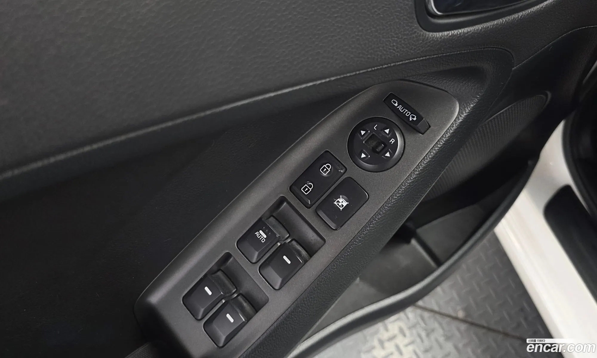 Kia K3 2015 KNAFK41BBFA457699 — 19
