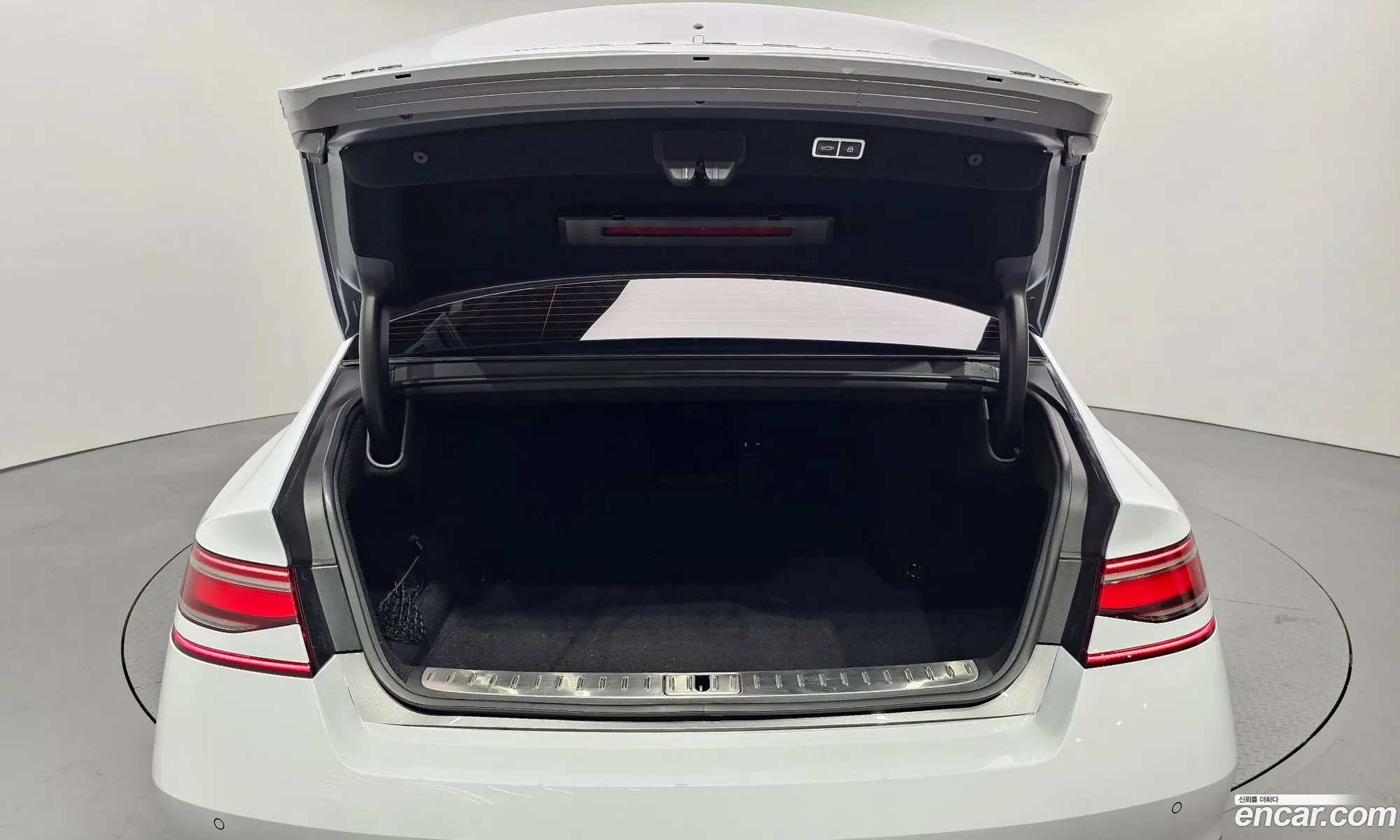 Genesis G90 2022 — 26