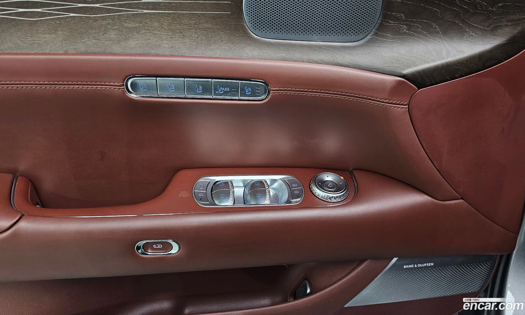 Genesis G90 2022 — 29