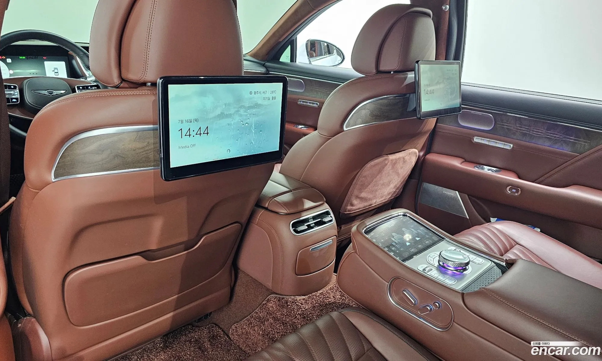 Genesis G90 2022 — 8