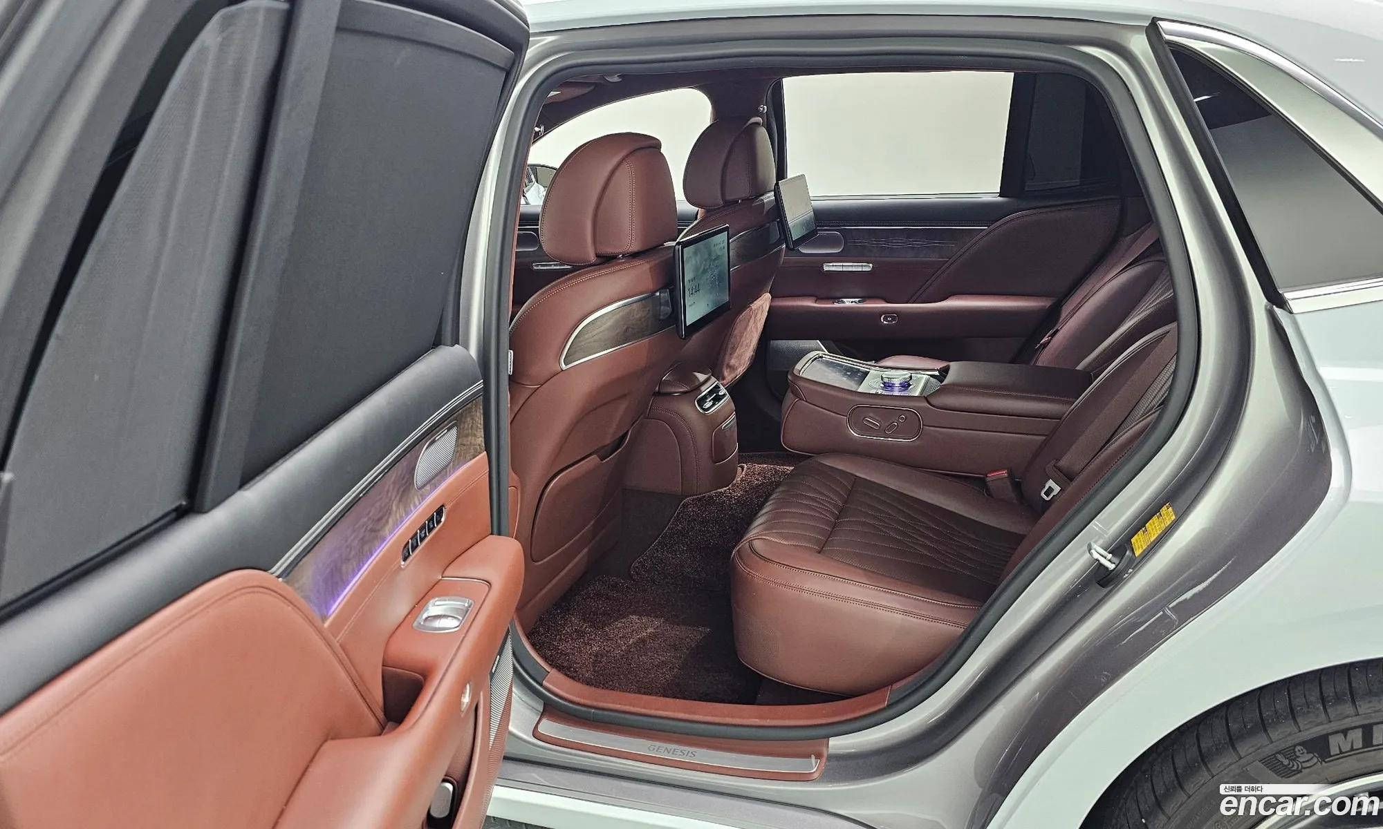 Genesis G90 2022 — 3