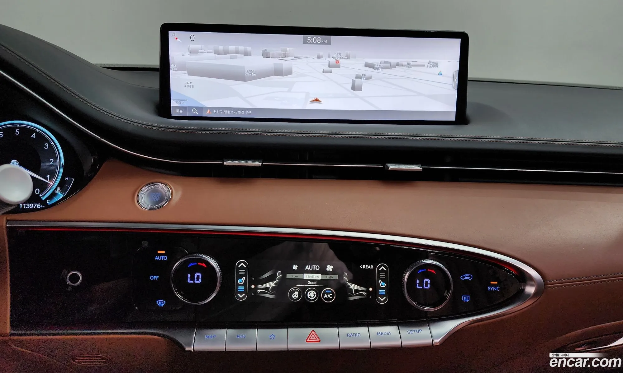 Genesis GV70 2021 — 31