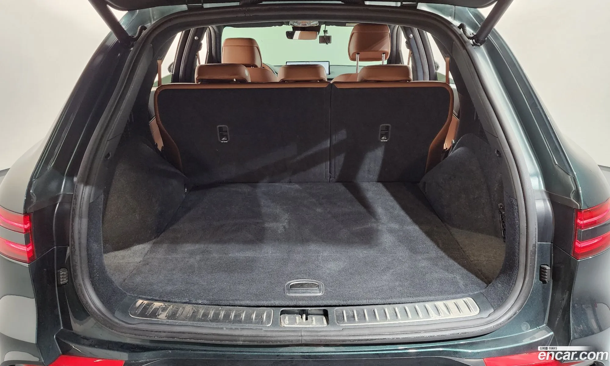 Genesis GV70 2021 — 32