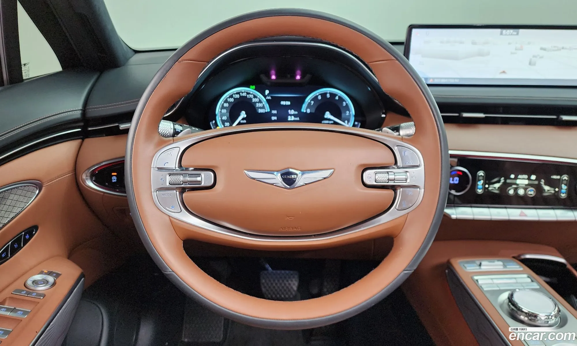 Genesis GV70 2021 — 12