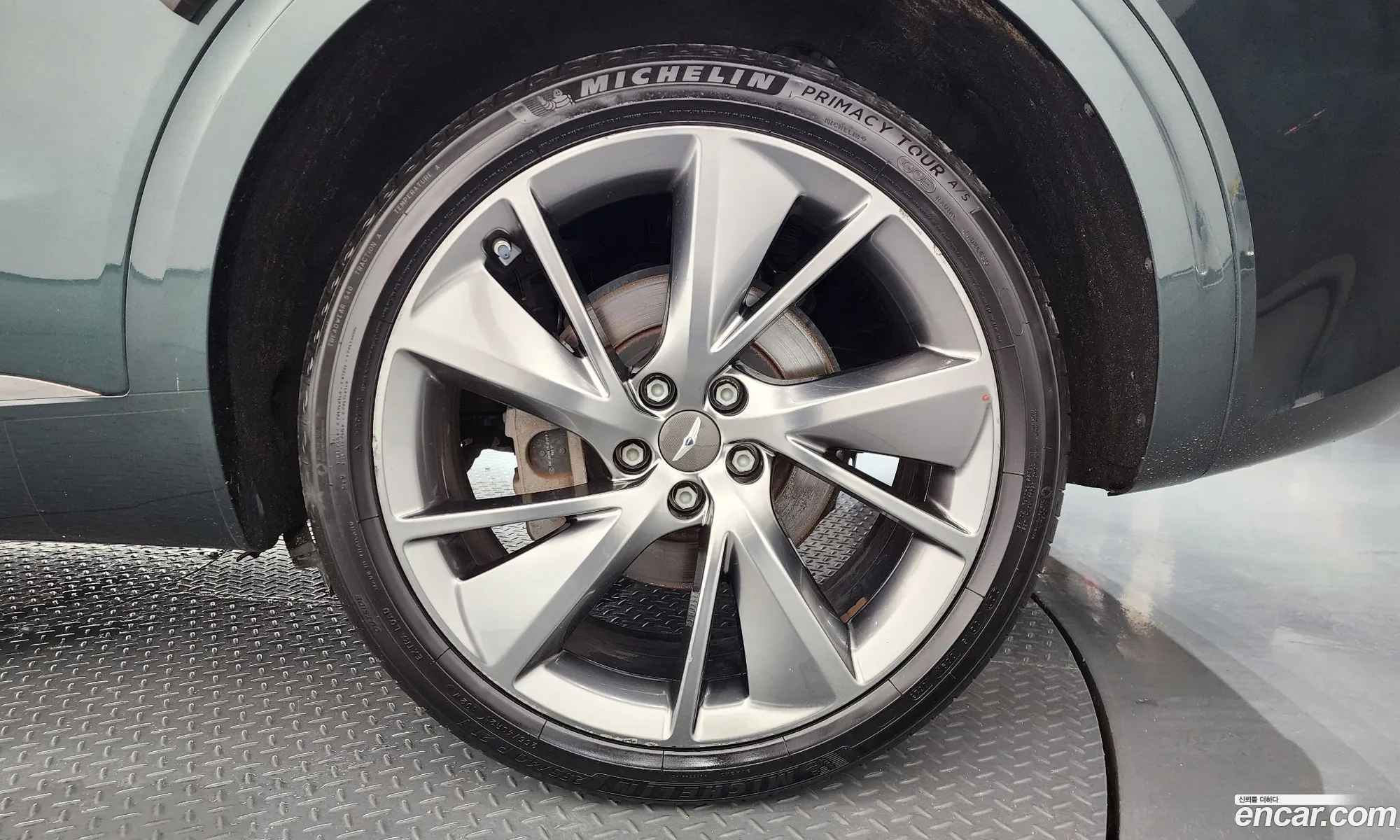 Genesis GV70 2021 — 25