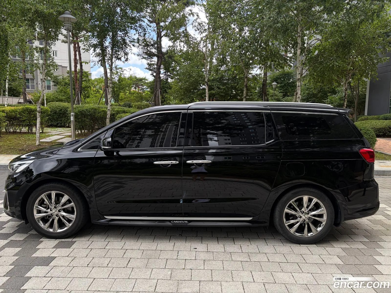 Kia Carnival 2018 — 18