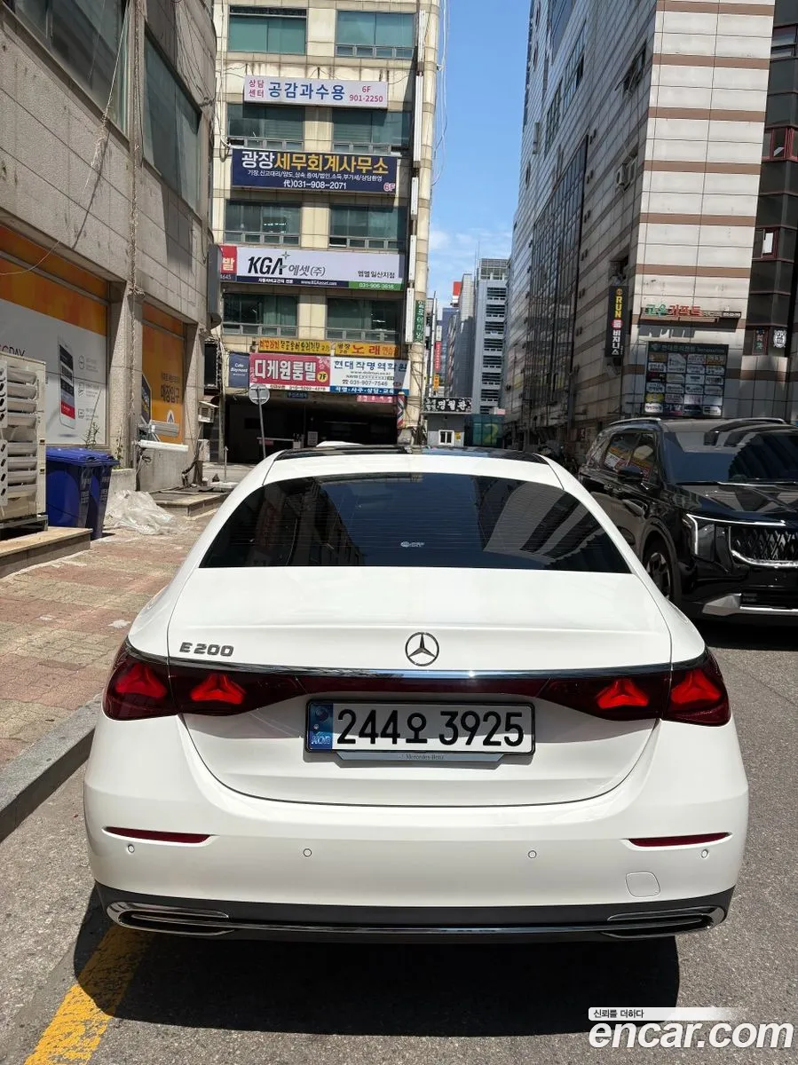 Mercedes-Benz E-Class W214 2024 — 3