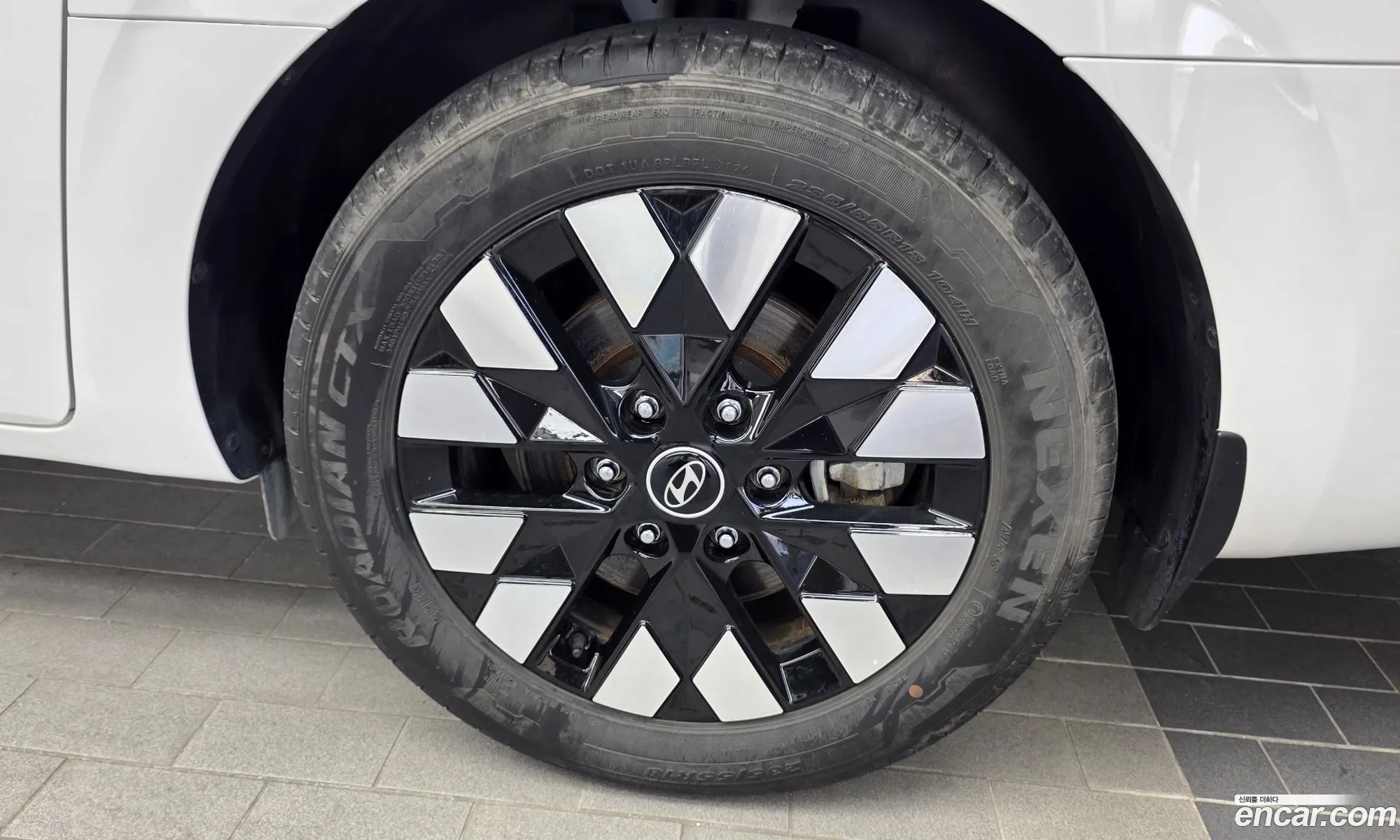 Hyundai Staria 2024 — 19
