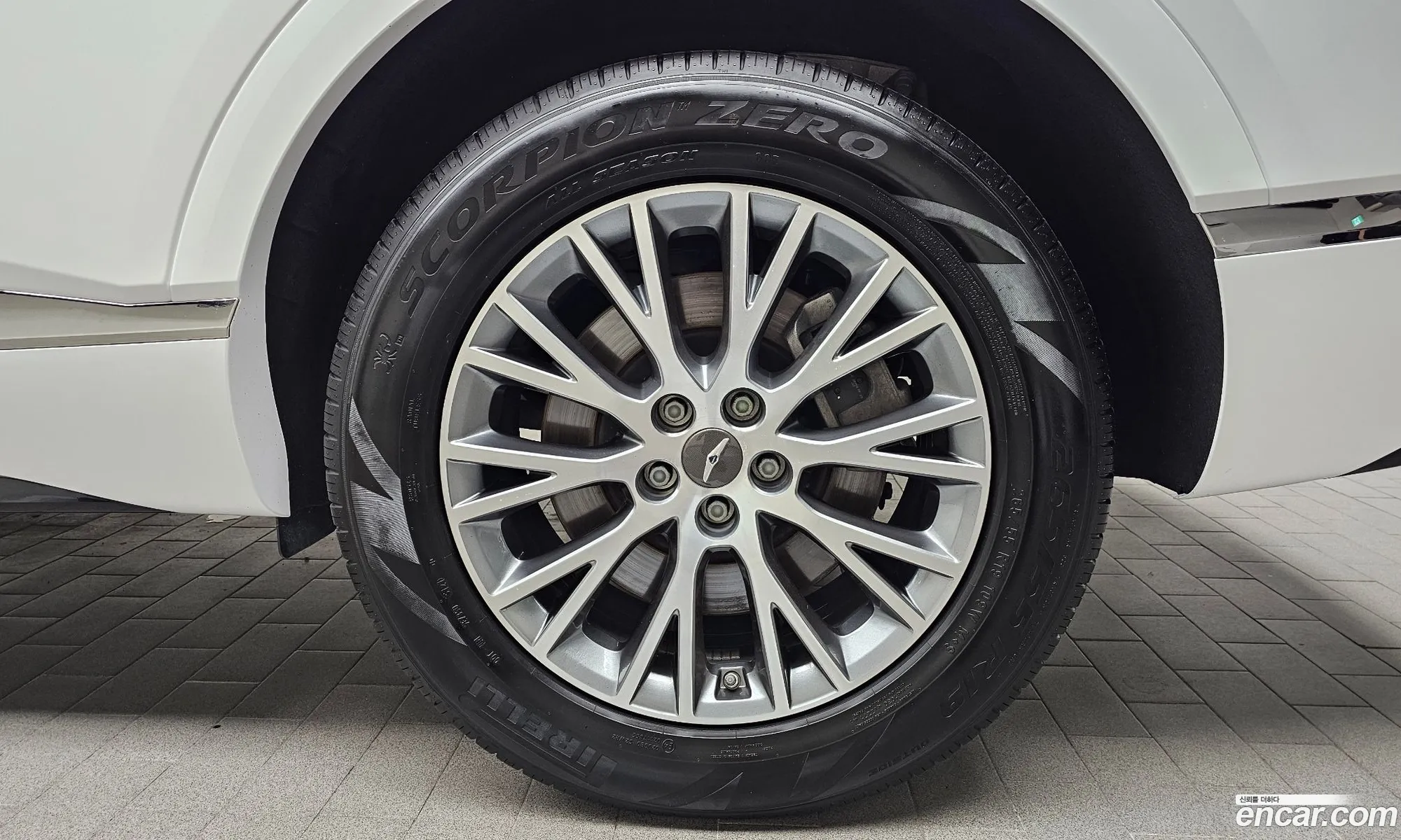 Genesis GV80 2022 KMTHA81BBNU126371 — 8